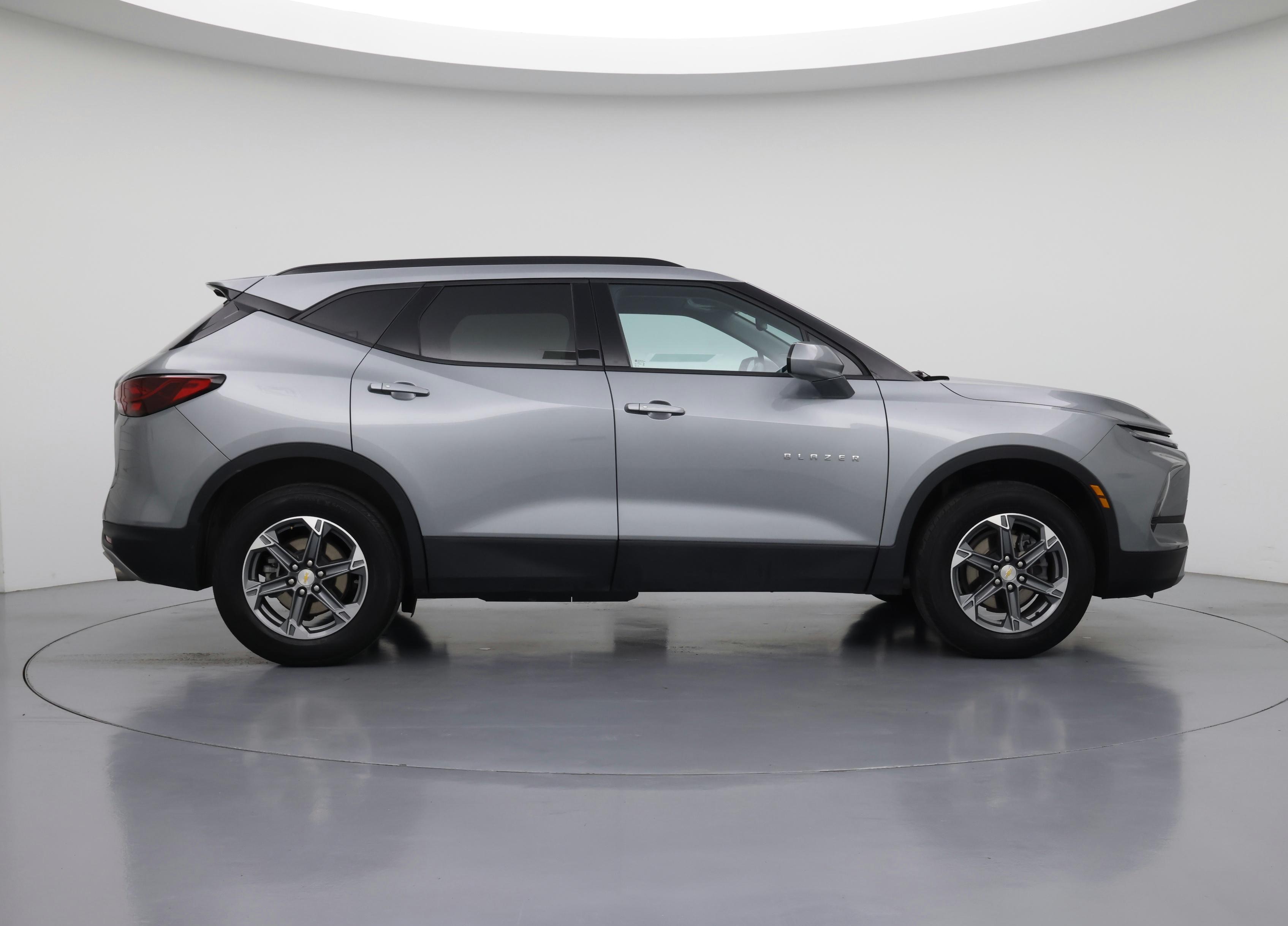 Thumbnail: 2023 Chevrolet Blazer - 7