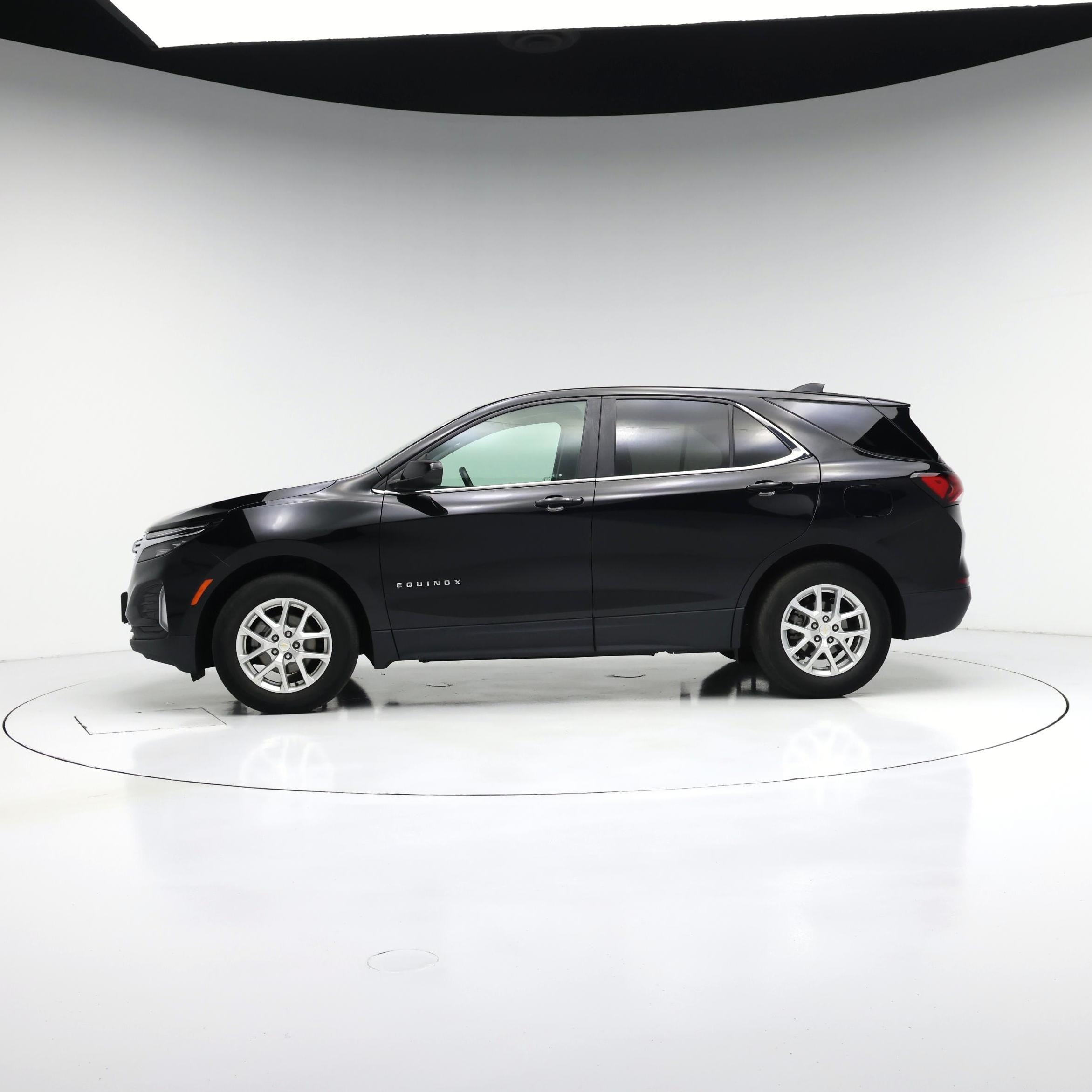 Thumbnail: 2024 Chevrolet Equinox - 3
