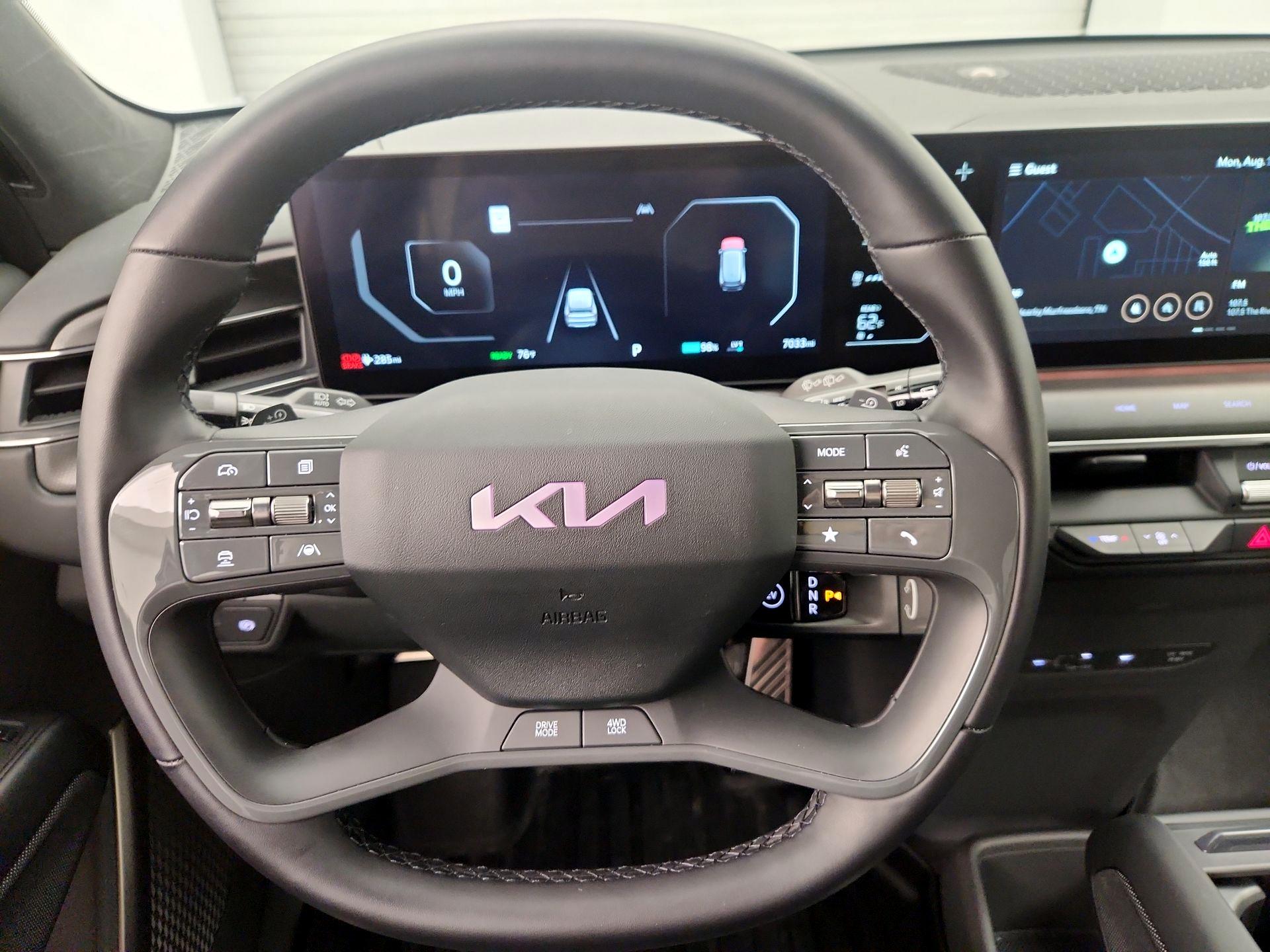 Thumbnail: 2024 Kia EV9 - 10
