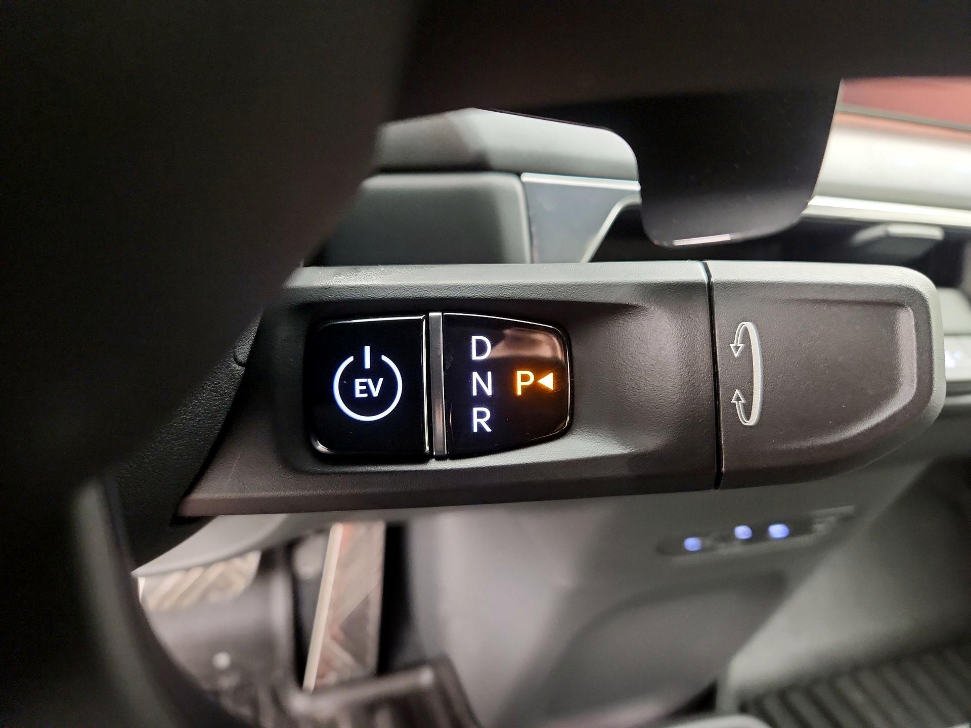 Thumbnail: 2024 Kia EV9 - 18