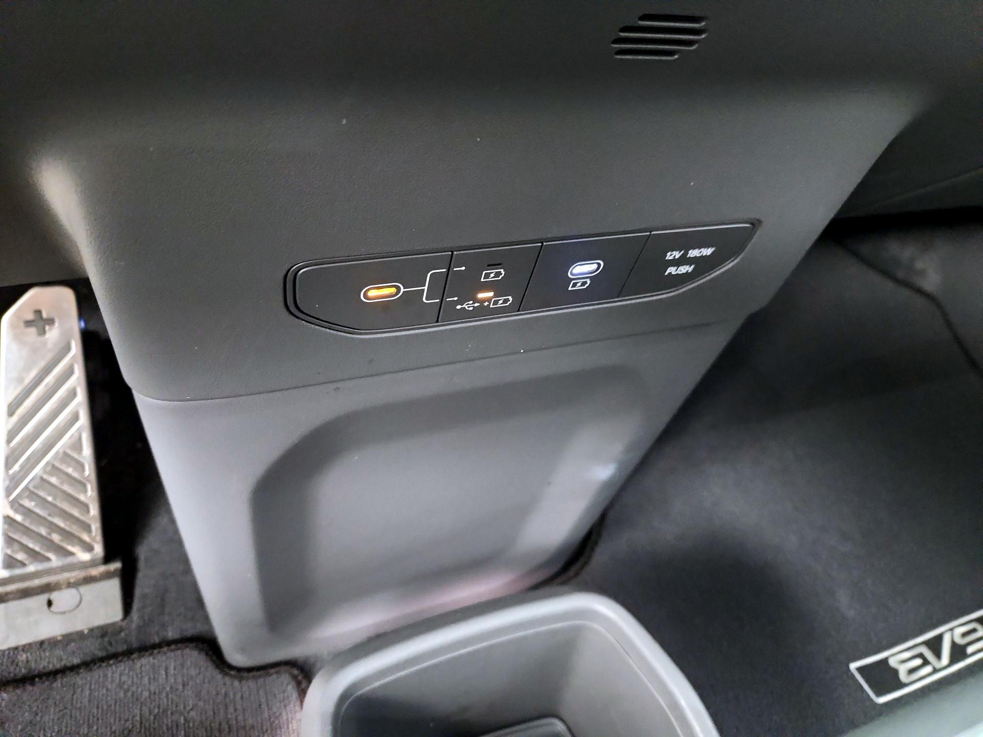 Thumbnail: 2024 Kia EV9 - 19