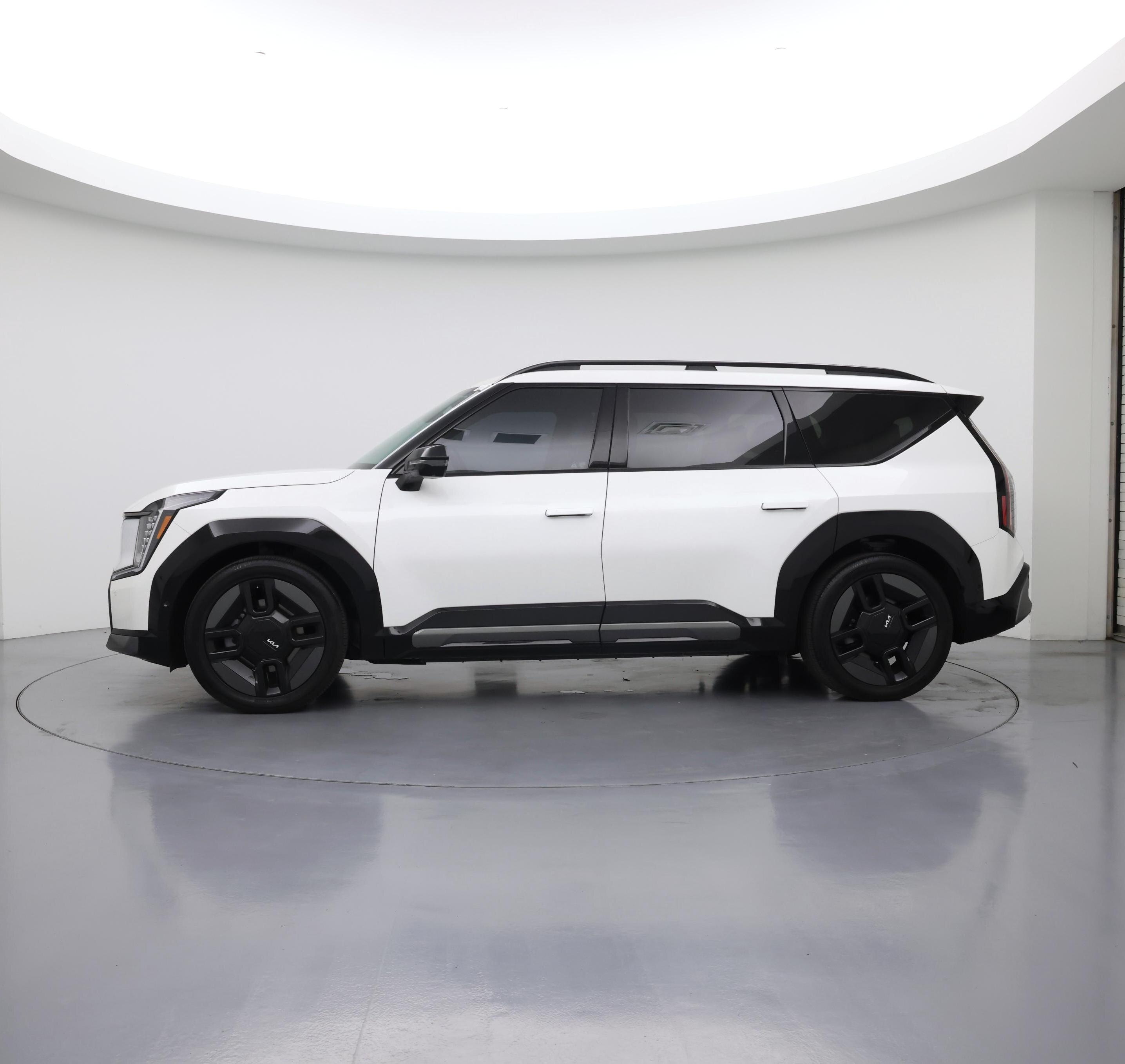 Thumbnail: 2024 Kia EV9 - 3