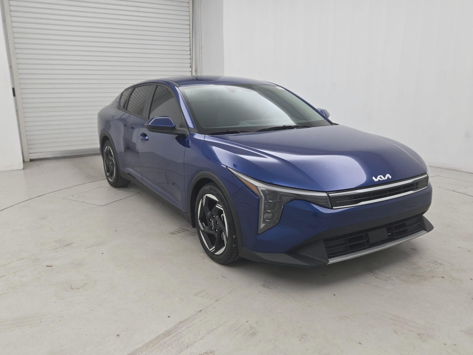 Thumbnail: 2025 Kia K4 - 1