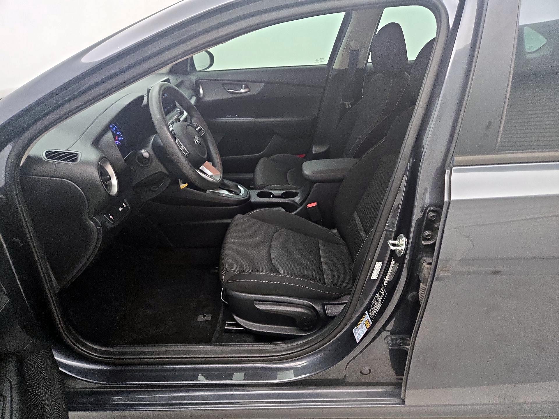Thumbnail: 2021 Kia Forte - 11