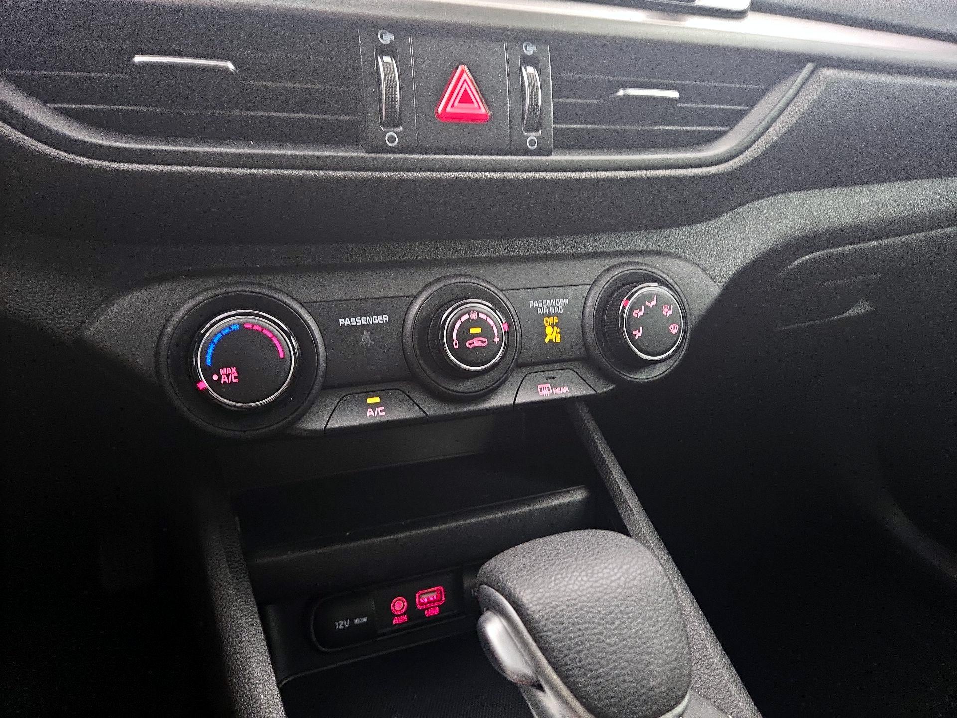 Thumbnail: 2021 Kia Forte - 16