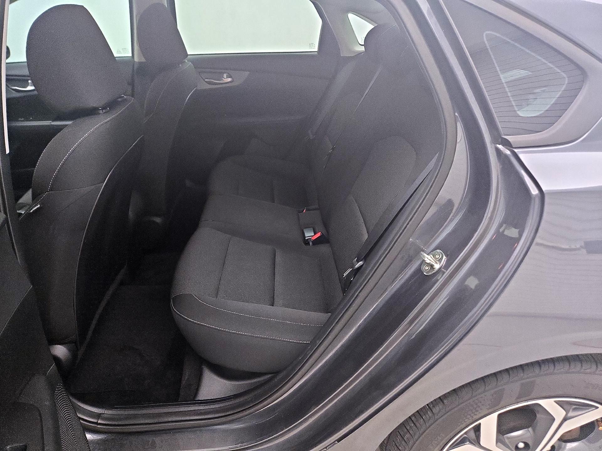 Thumbnail: 2021 Kia Forte - 19