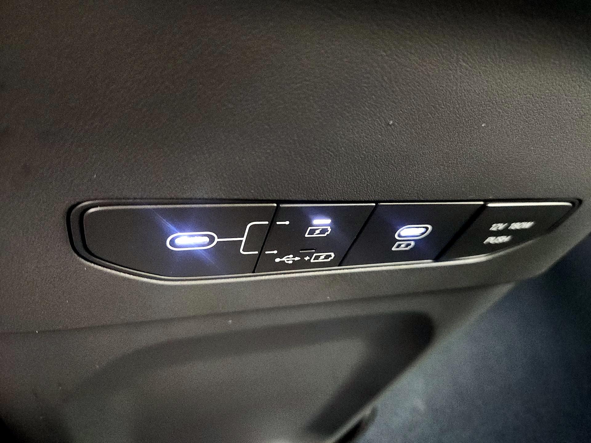 Thumbnail: 2024 Kia EV9 - 19