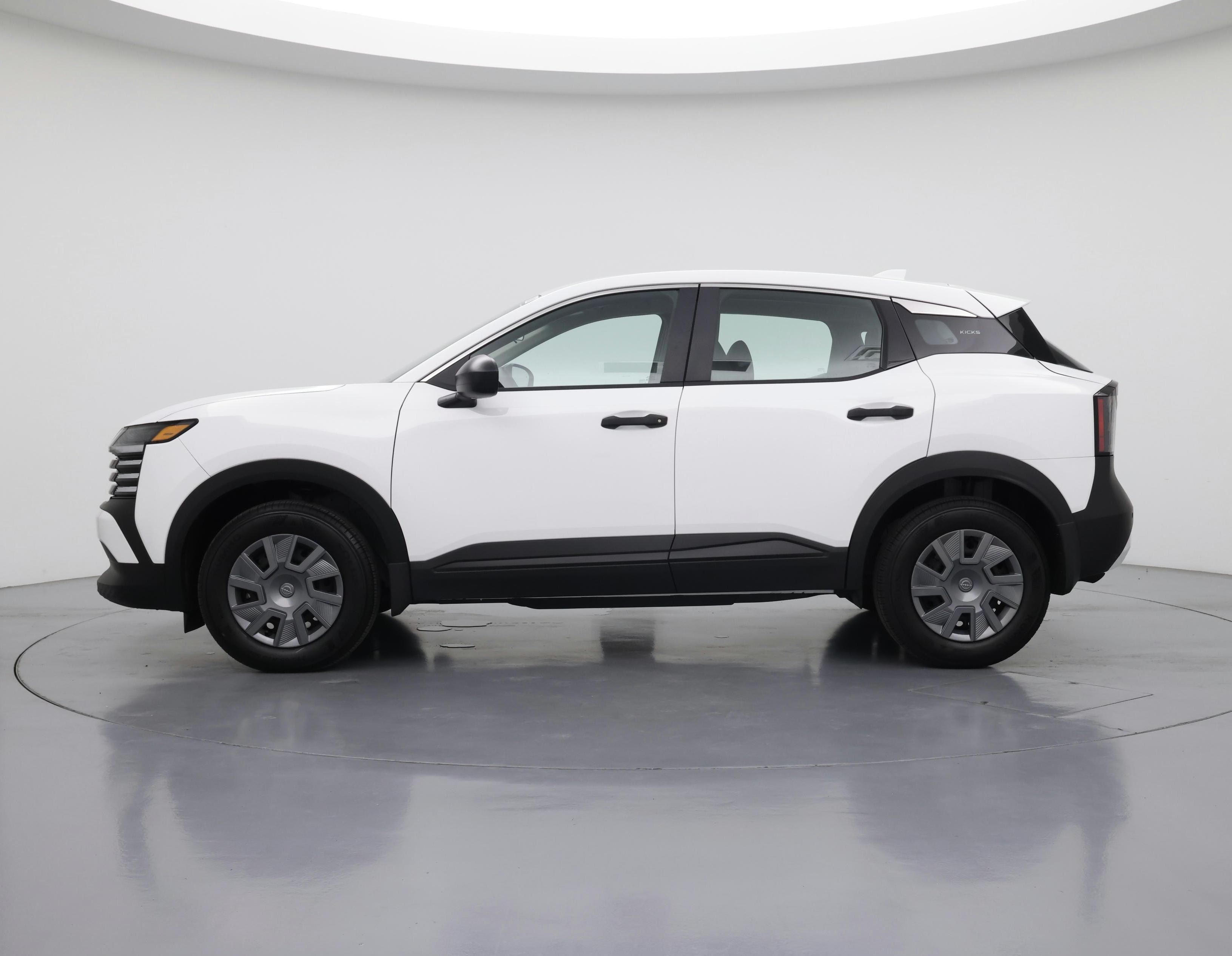 Thumbnail: 2025 Nissan Kicks - 3