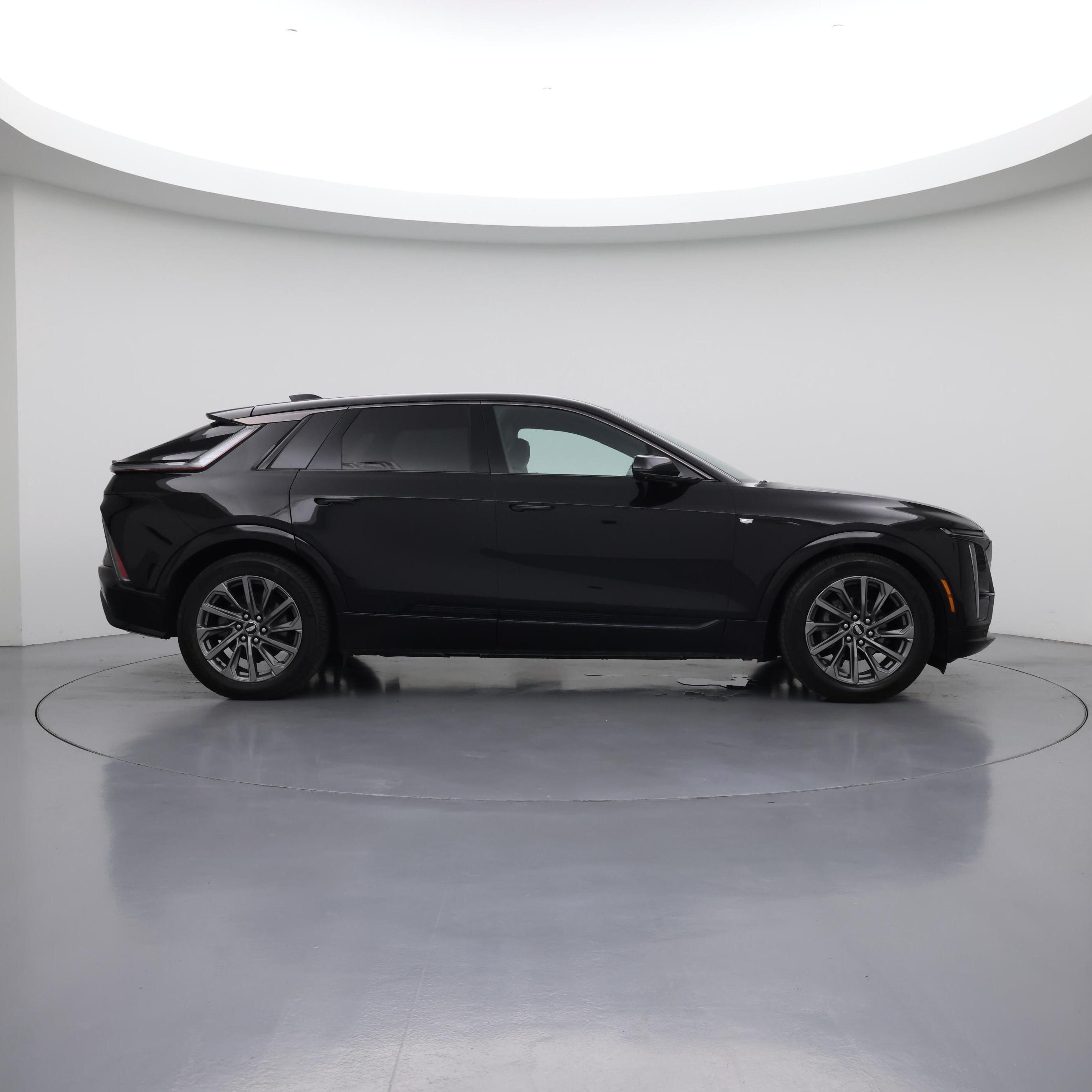 Thumbnail: 2024 Cadillac Lyriq - 7