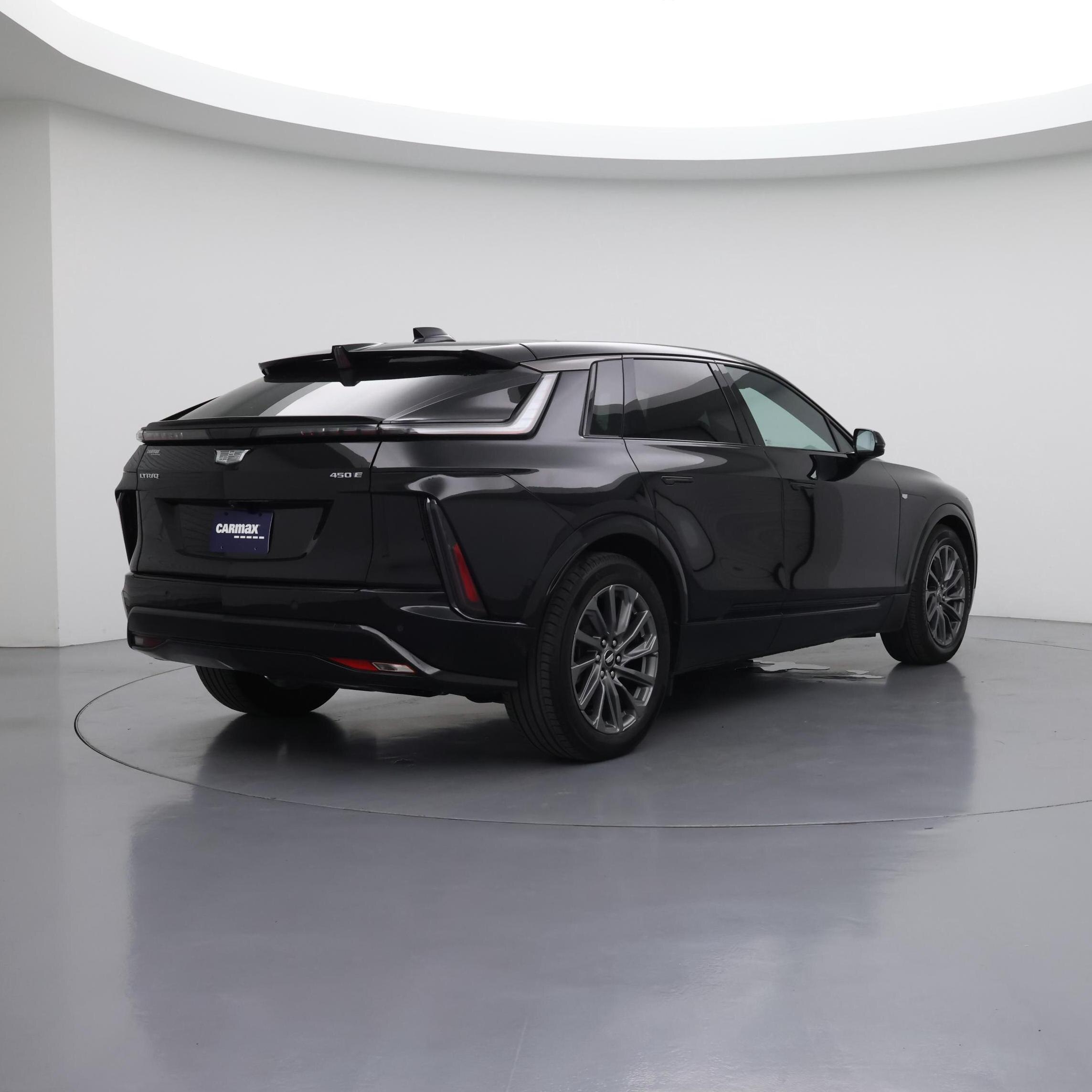 Thumbnail: 2024 Cadillac Lyriq - 8