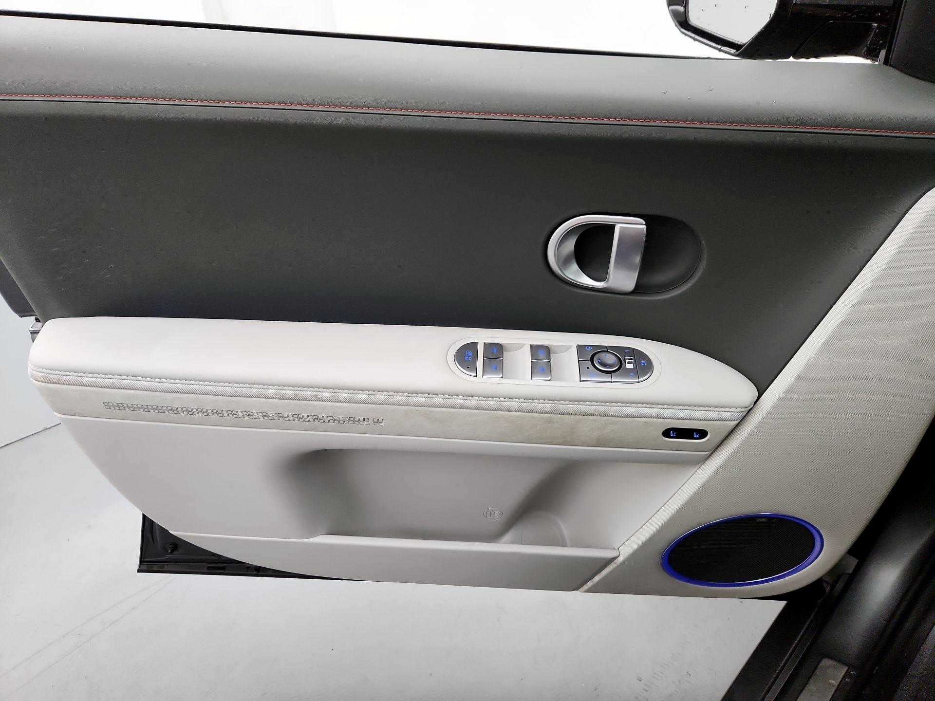 Thumbnail: 2024 Hyundai Ioniq 5 - 10