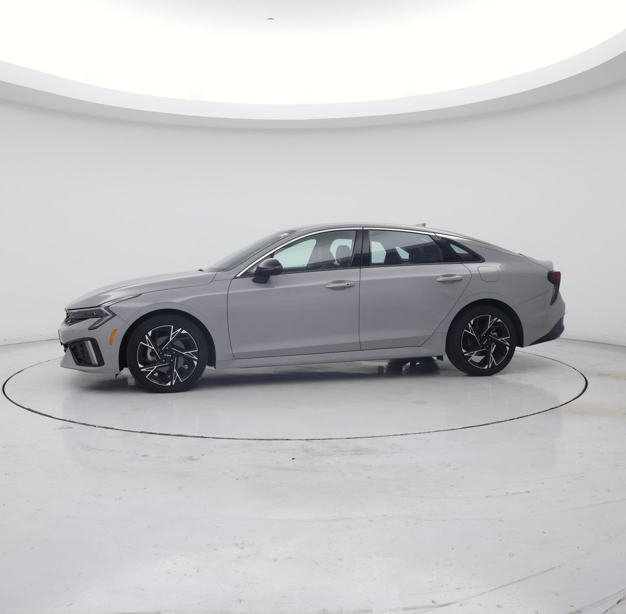 Thumbnail: 2026 Kia K5 - 3