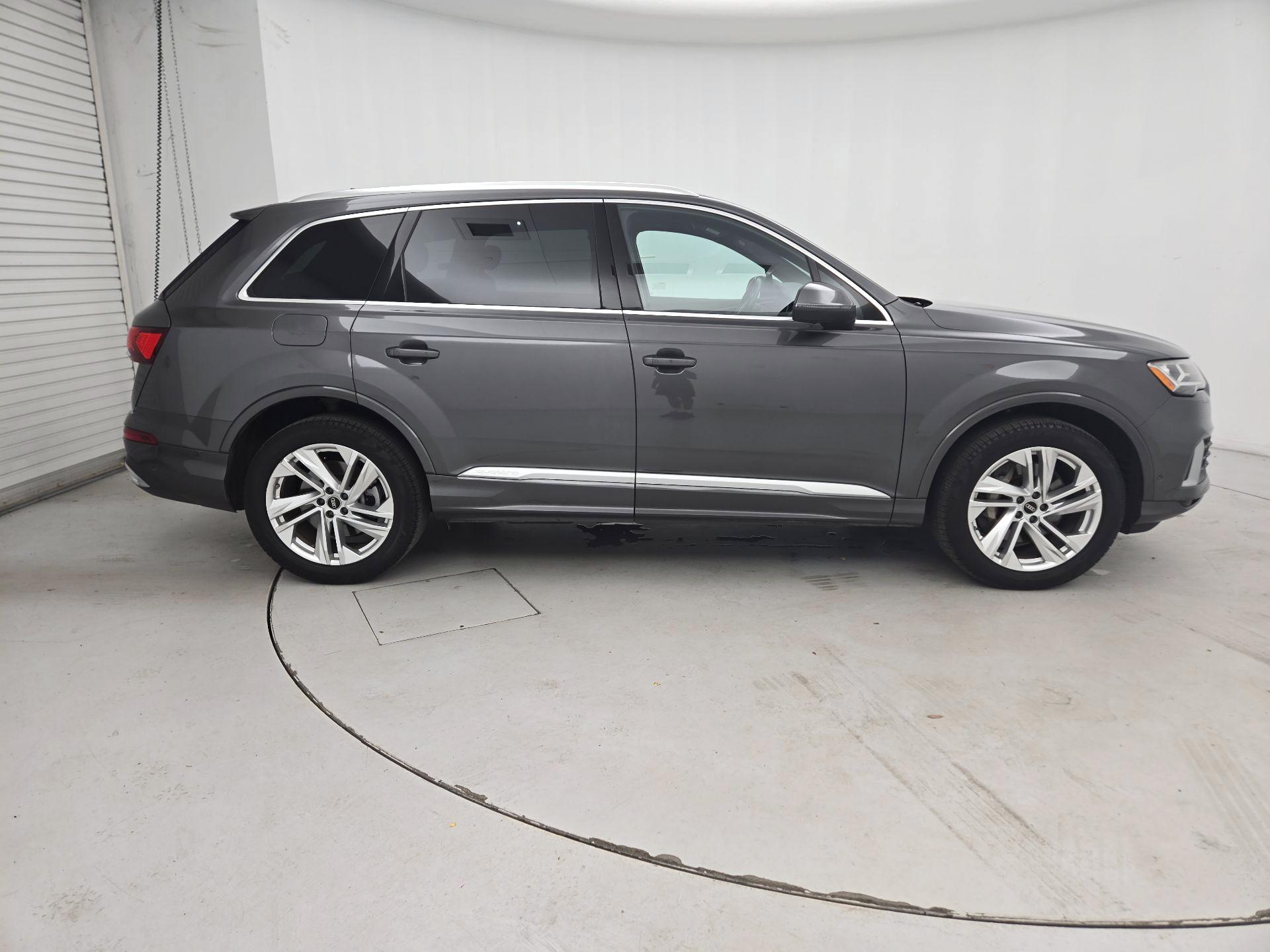 Thumbnail: 2022 Audi Q7 - 4