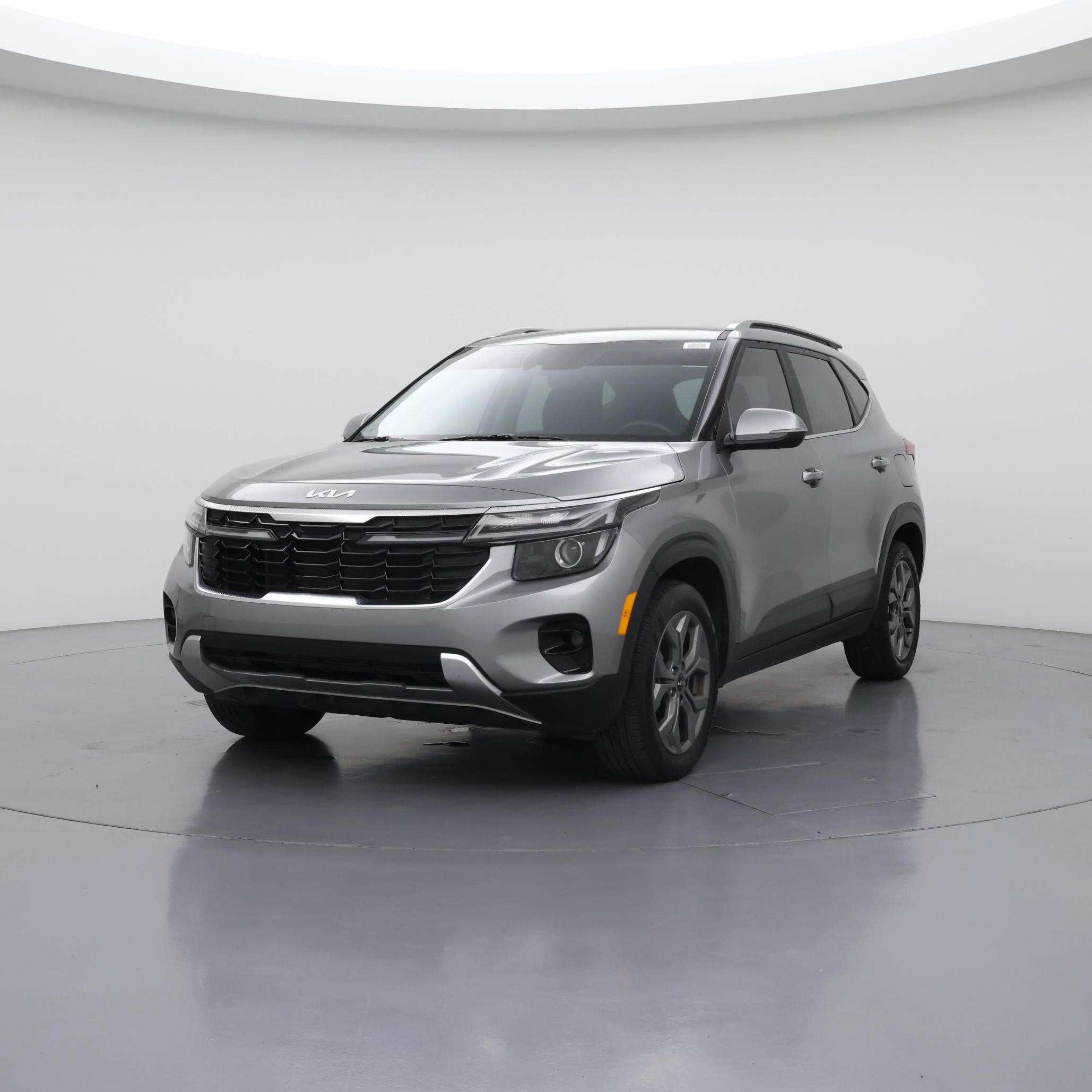 Thumbnail: 2024 Kia Seltos - 4