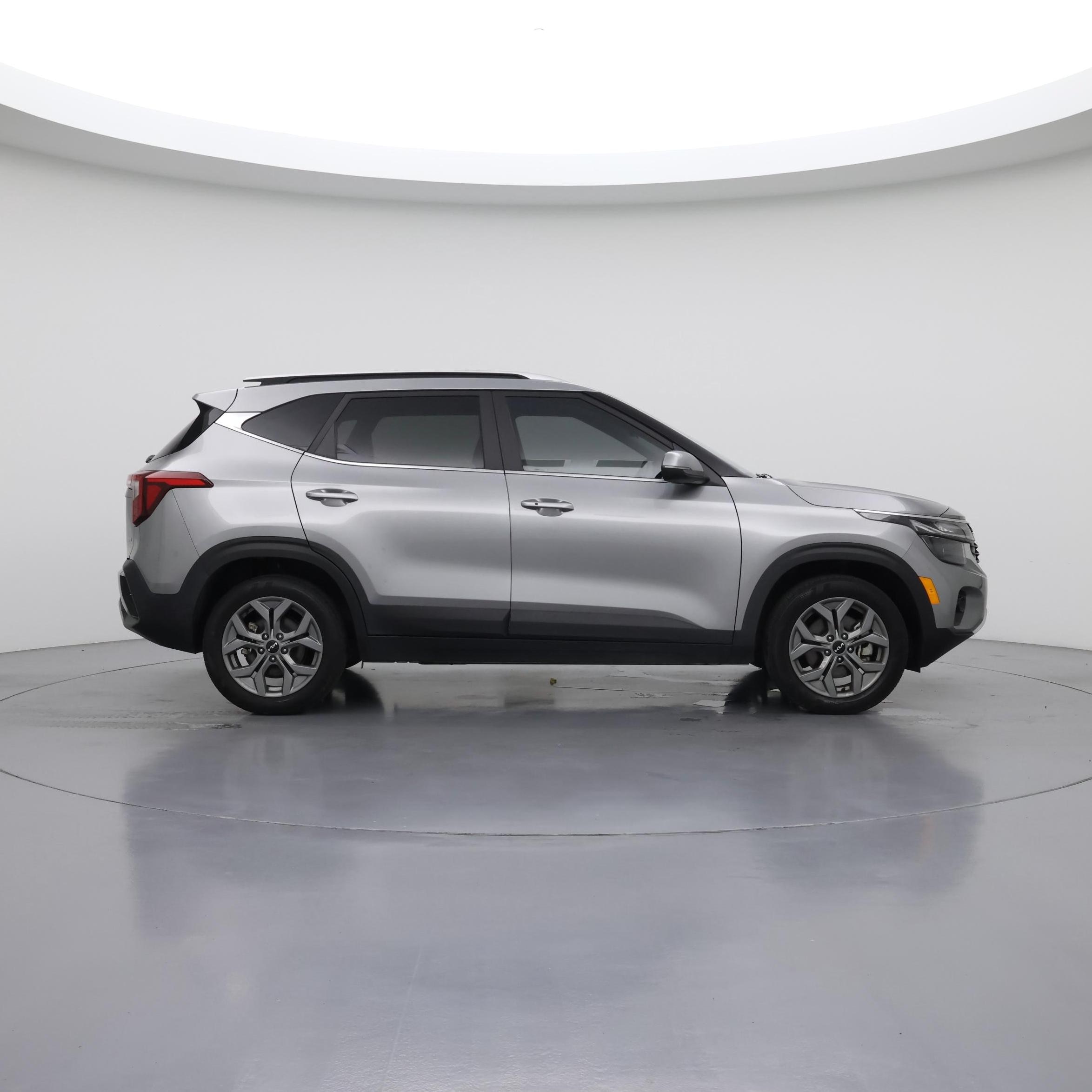 Thumbnail: 2024 Kia Seltos - 7