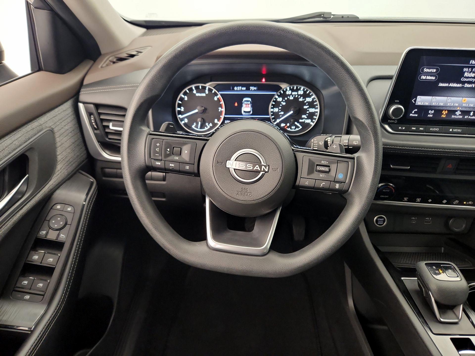 Thumbnail: 2023 Nissan Rogue - 10