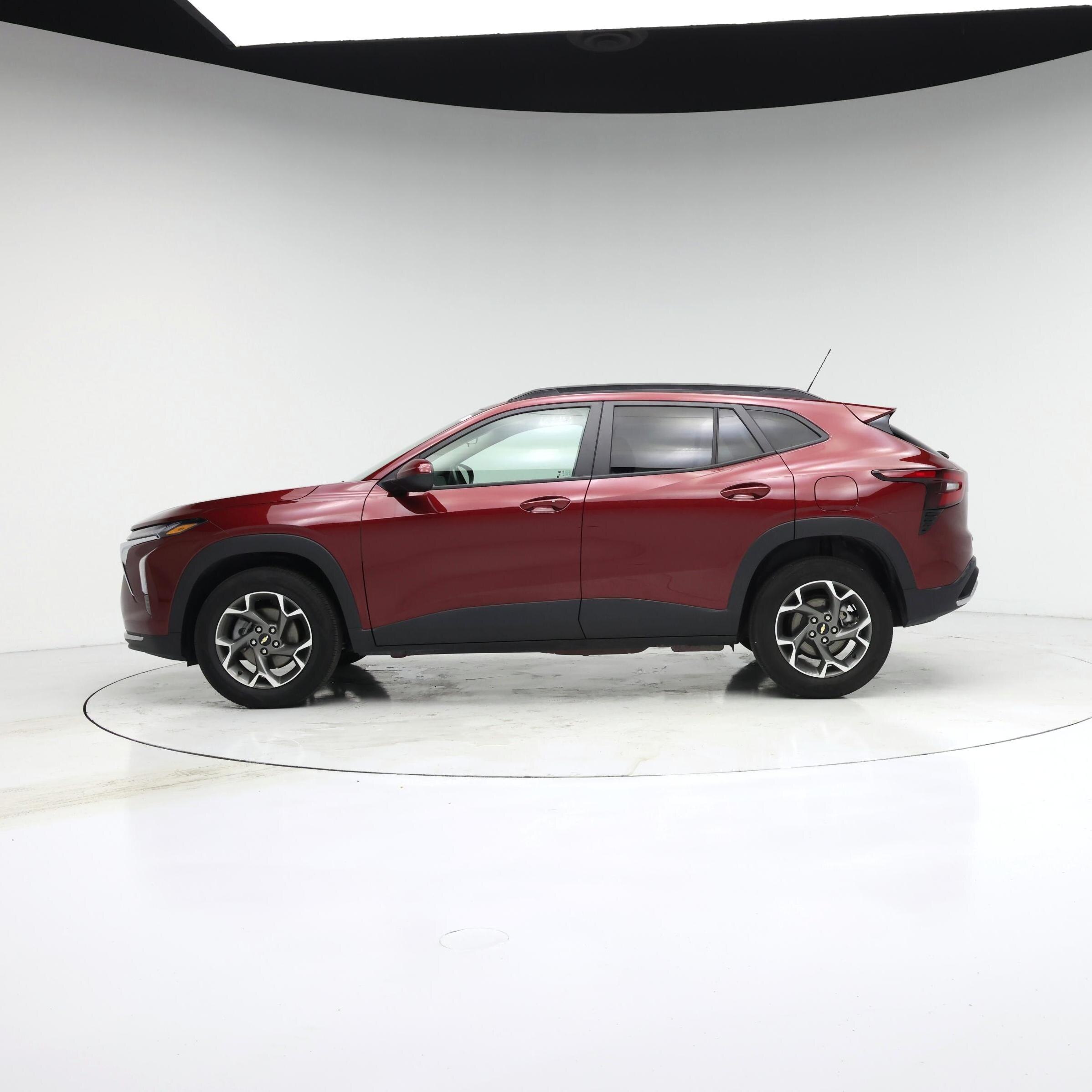 Thumbnail: 2024 Chevrolet Trax - 3
