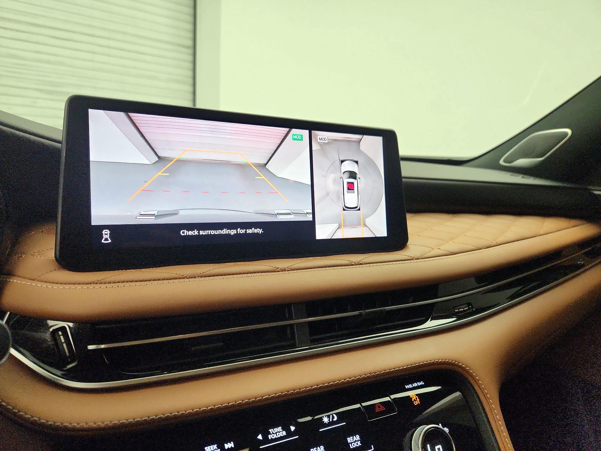 Thumbnail: 2025 INFINITI QX60 - 15