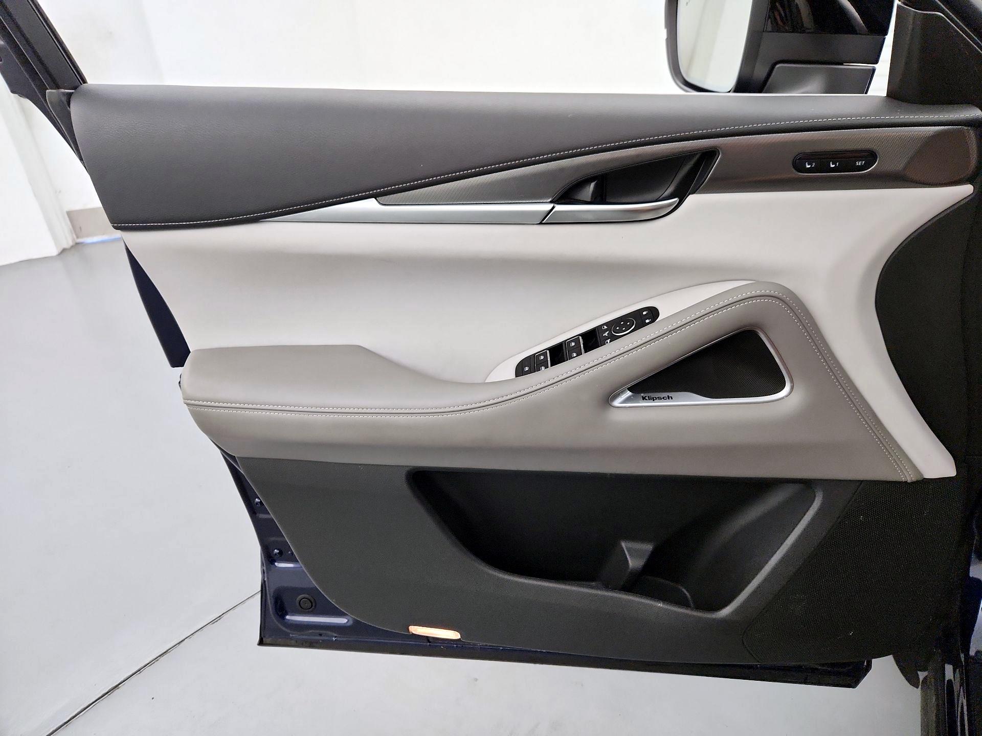 Thumbnail: 2026 INFINITI QX60 - 12