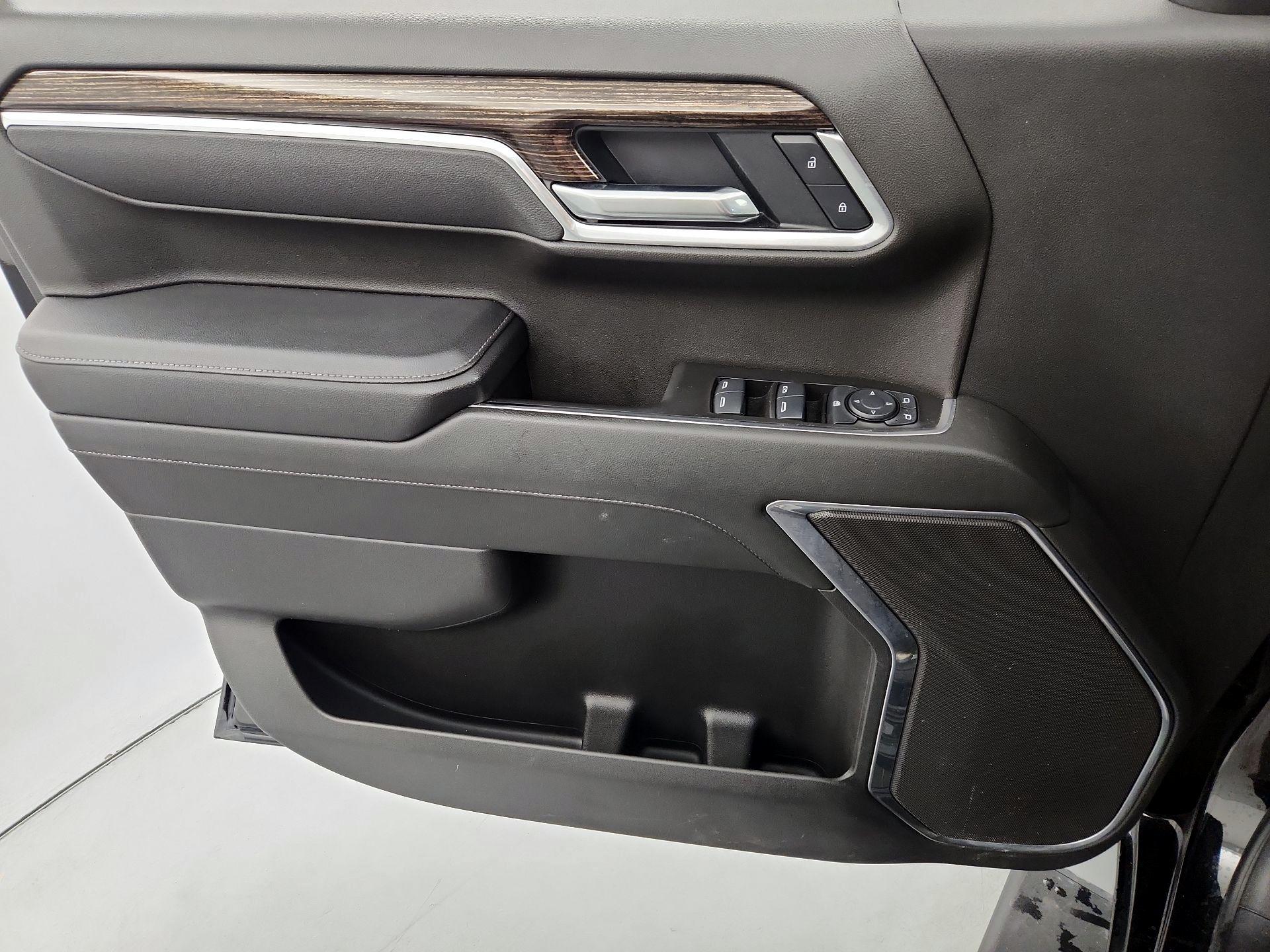 Thumbnail: 2025 GMC Sierra 1500 - 12