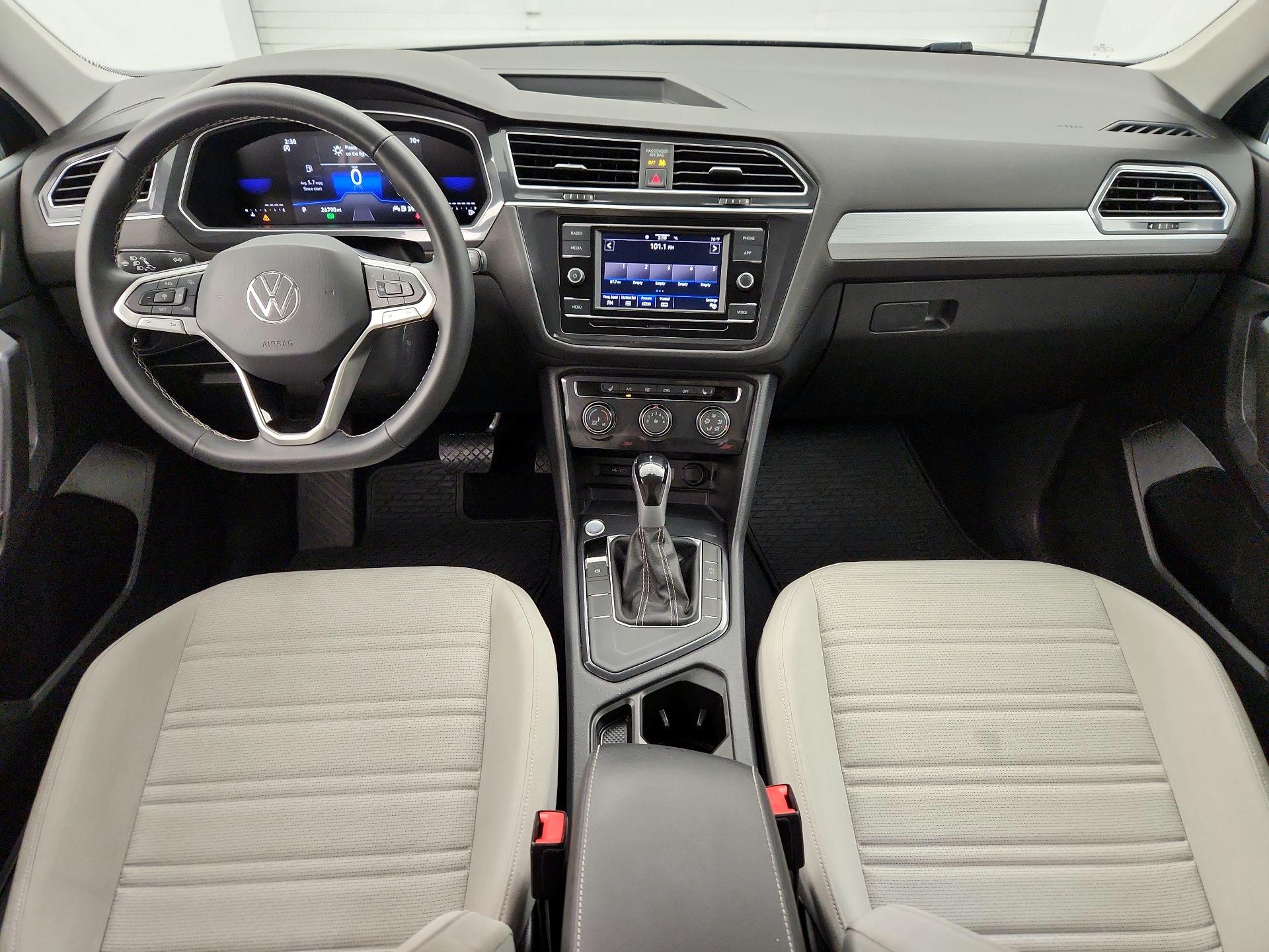 Thumbnail: 2024 Volkswagen Tiguan - 9