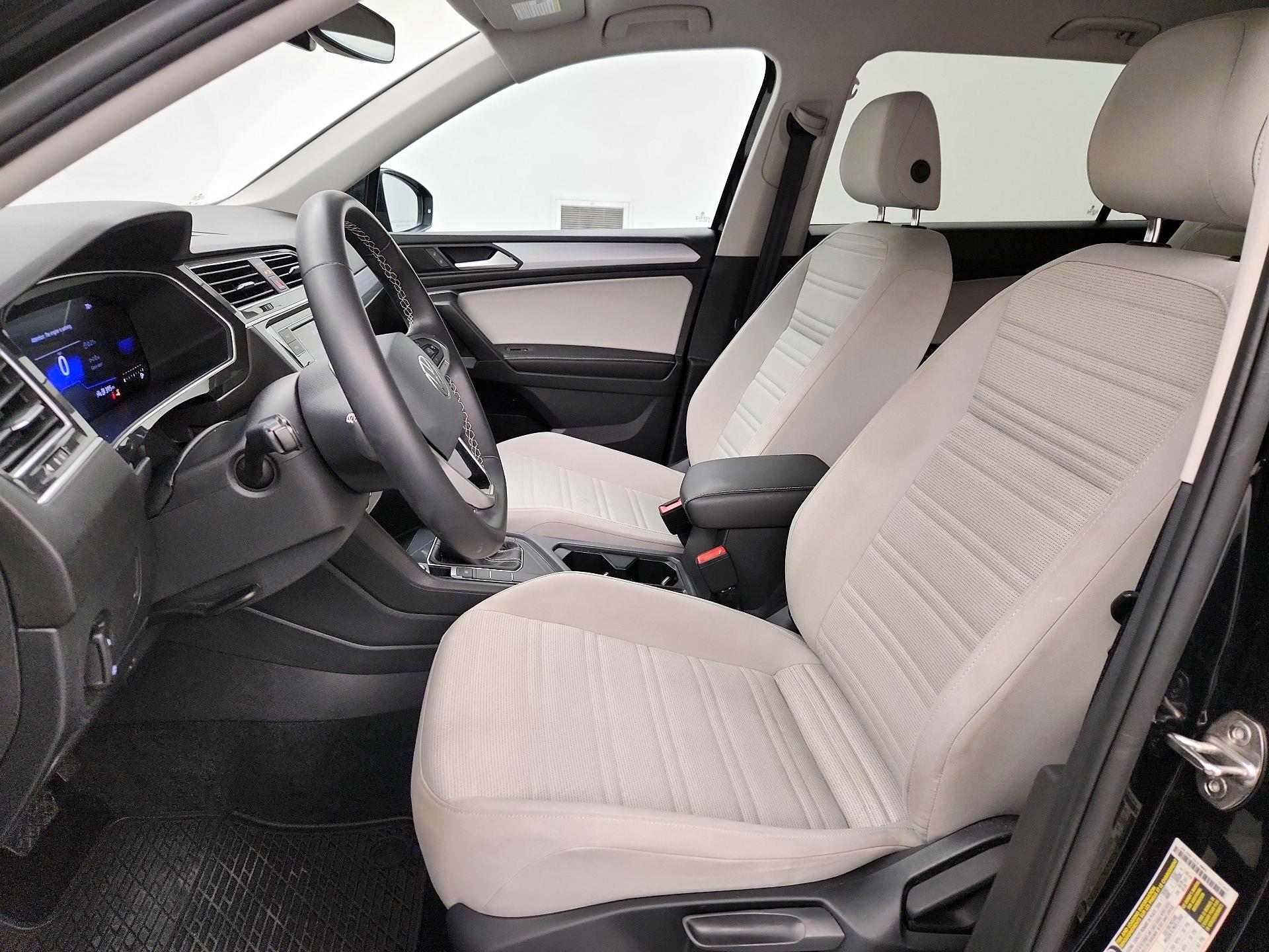 Thumbnail: 2024 Volkswagen Tiguan - 11