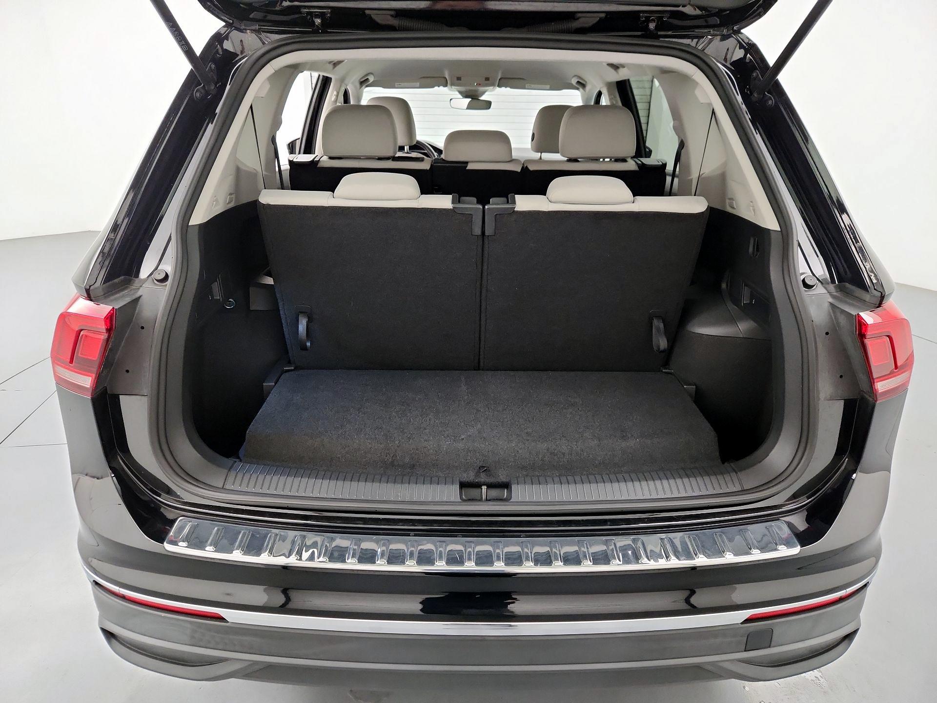 Thumbnail: 2024 Volkswagen Tiguan - 20