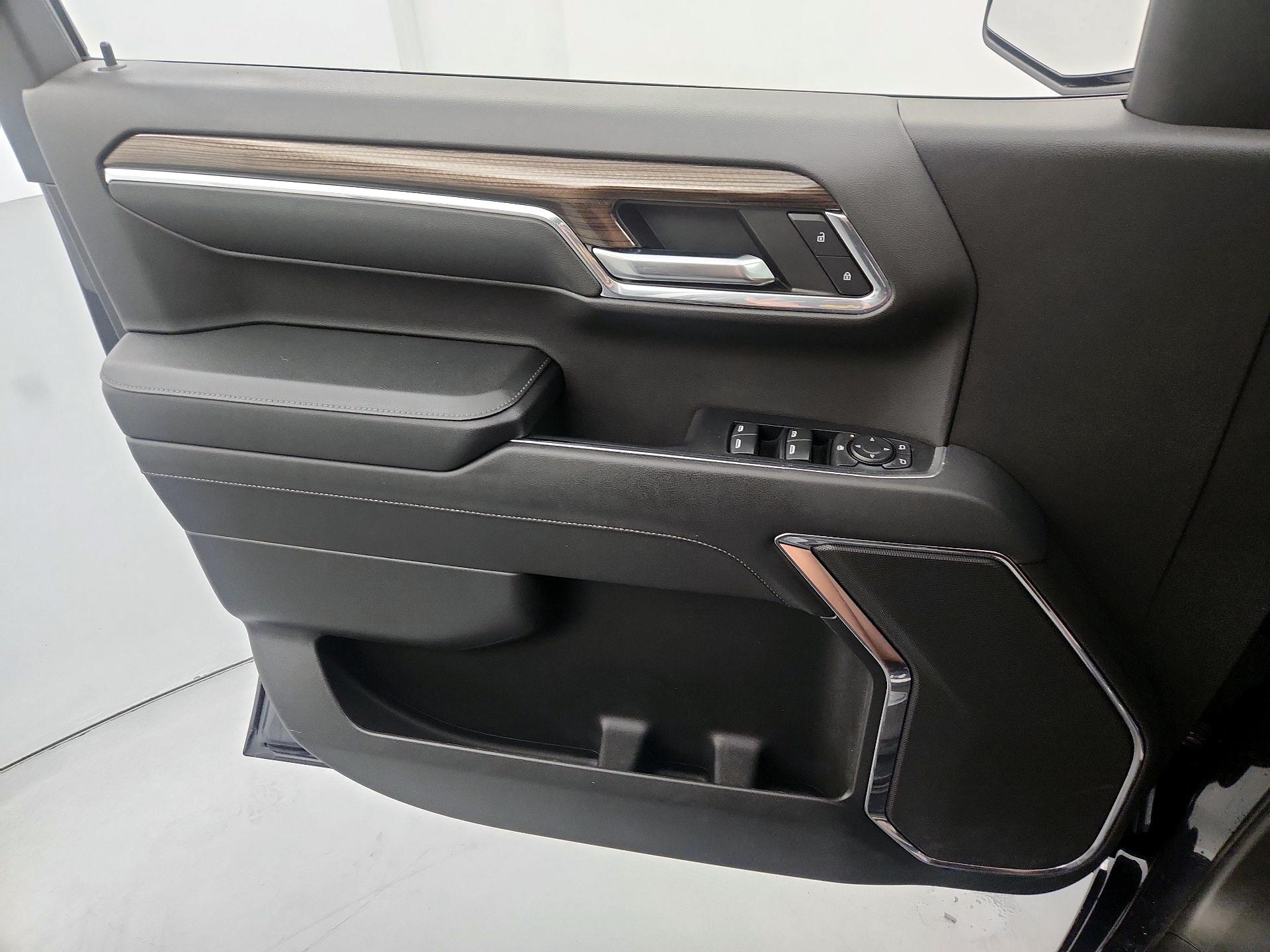 Thumbnail: 2024 Chevrolet Silverado 1500 - 12