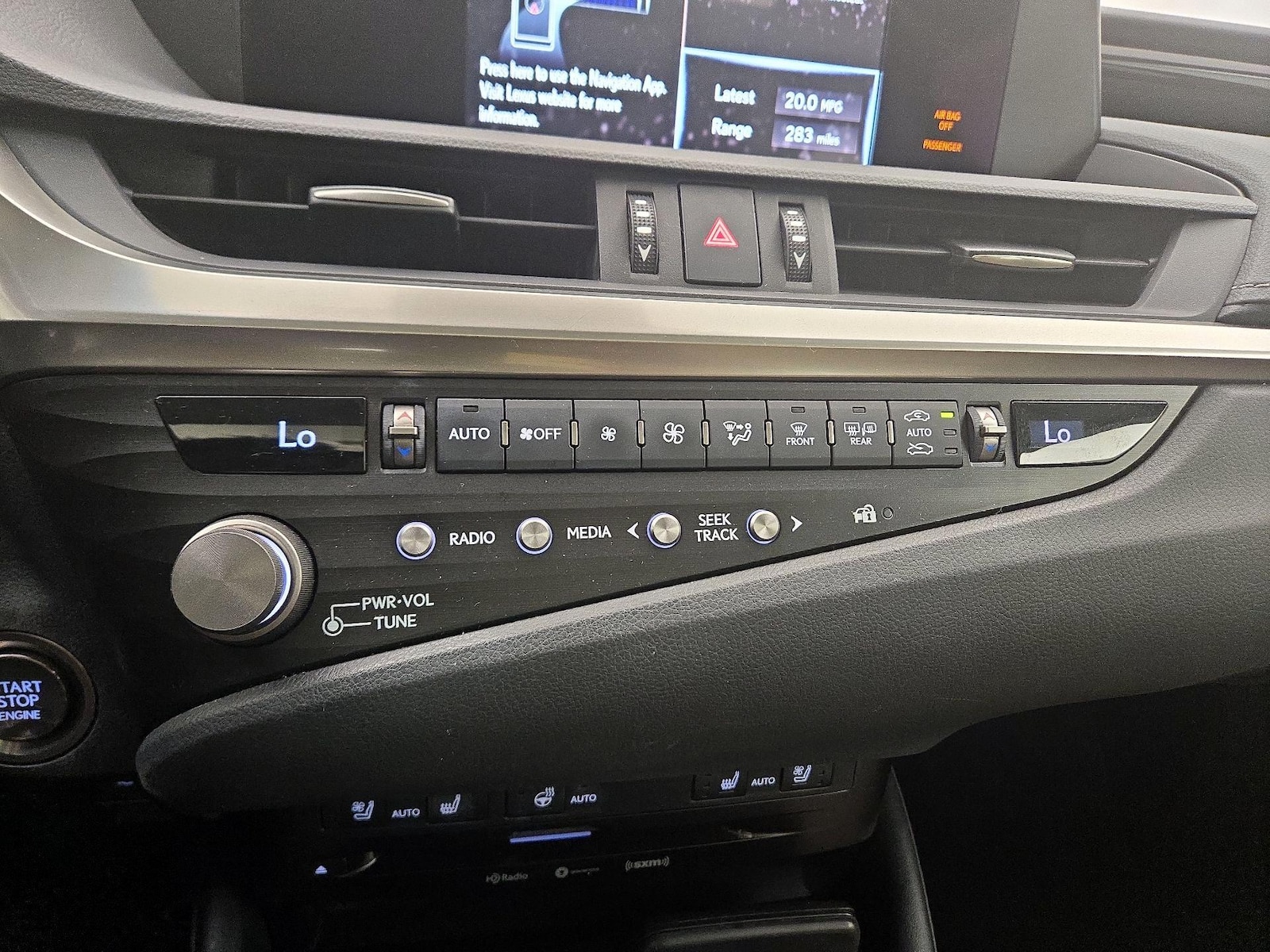2021 Lexus ES 350 - Photo 17