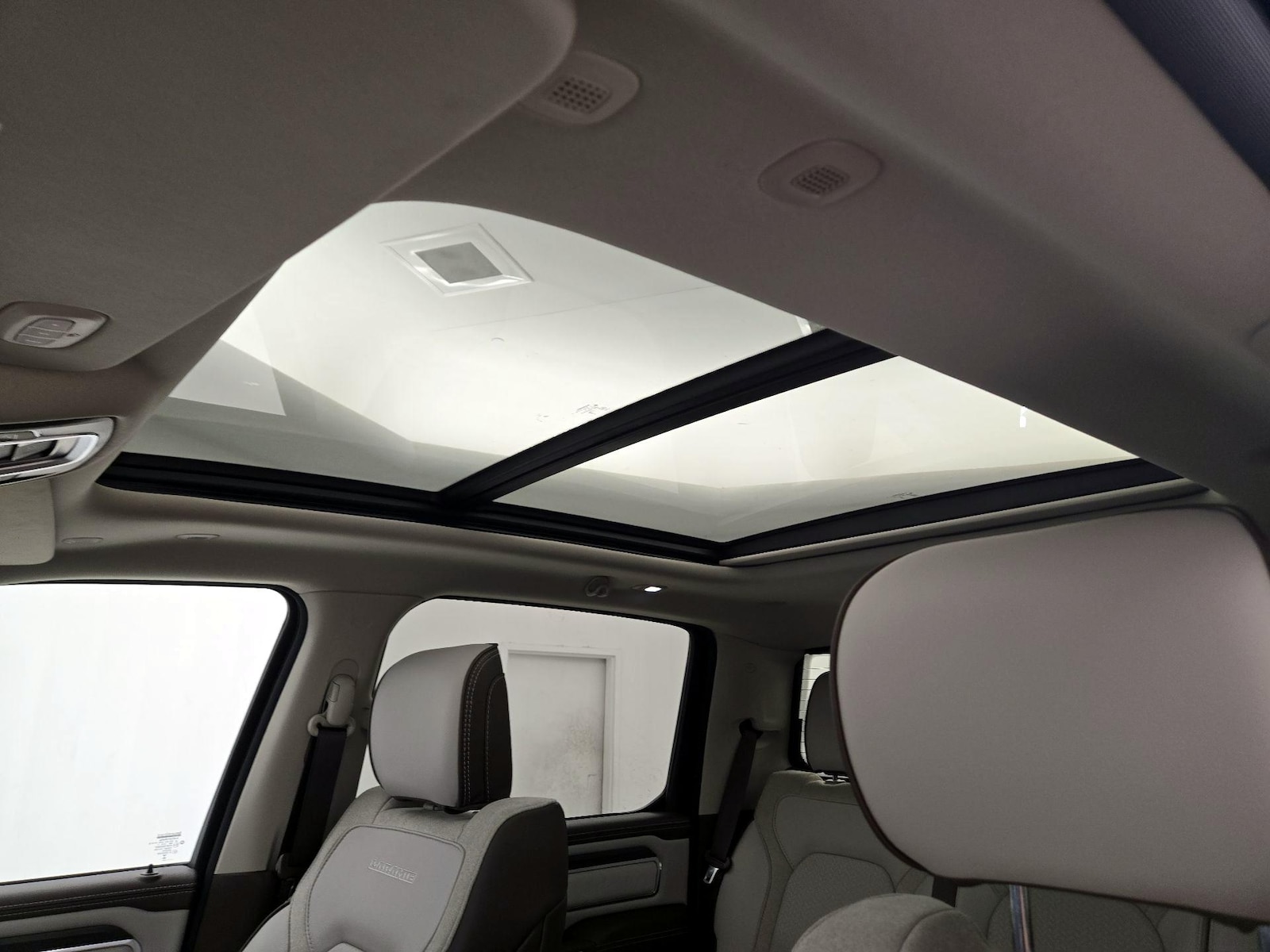 2025 RAM Ram 1500 Pickup Laramie - Photo 21