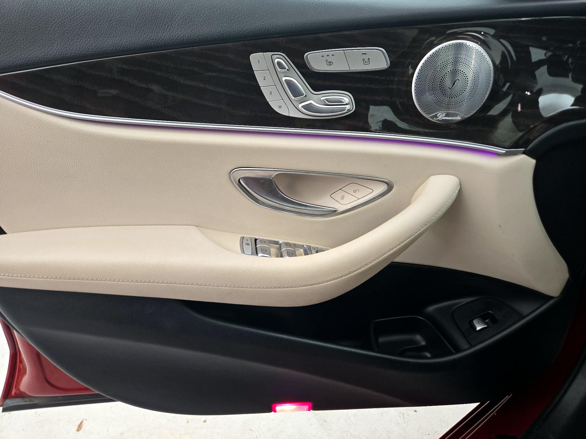 Thumbnail: 2019 Mercedes-Benz E-Class - 12