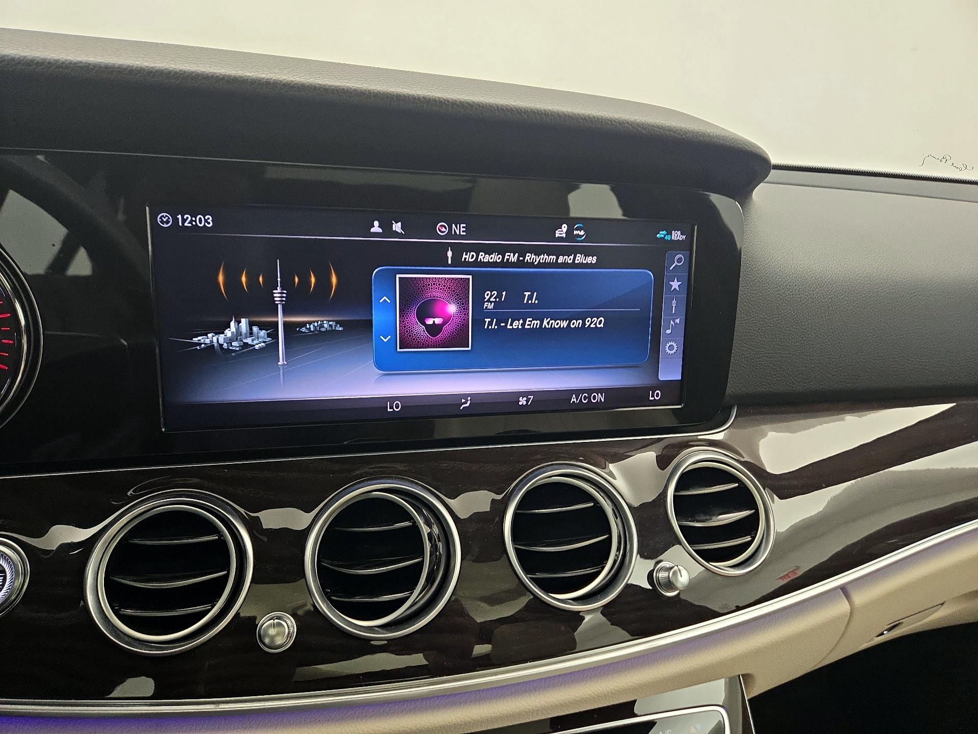 Thumbnail: 2019 Mercedes-Benz E-Class - 15