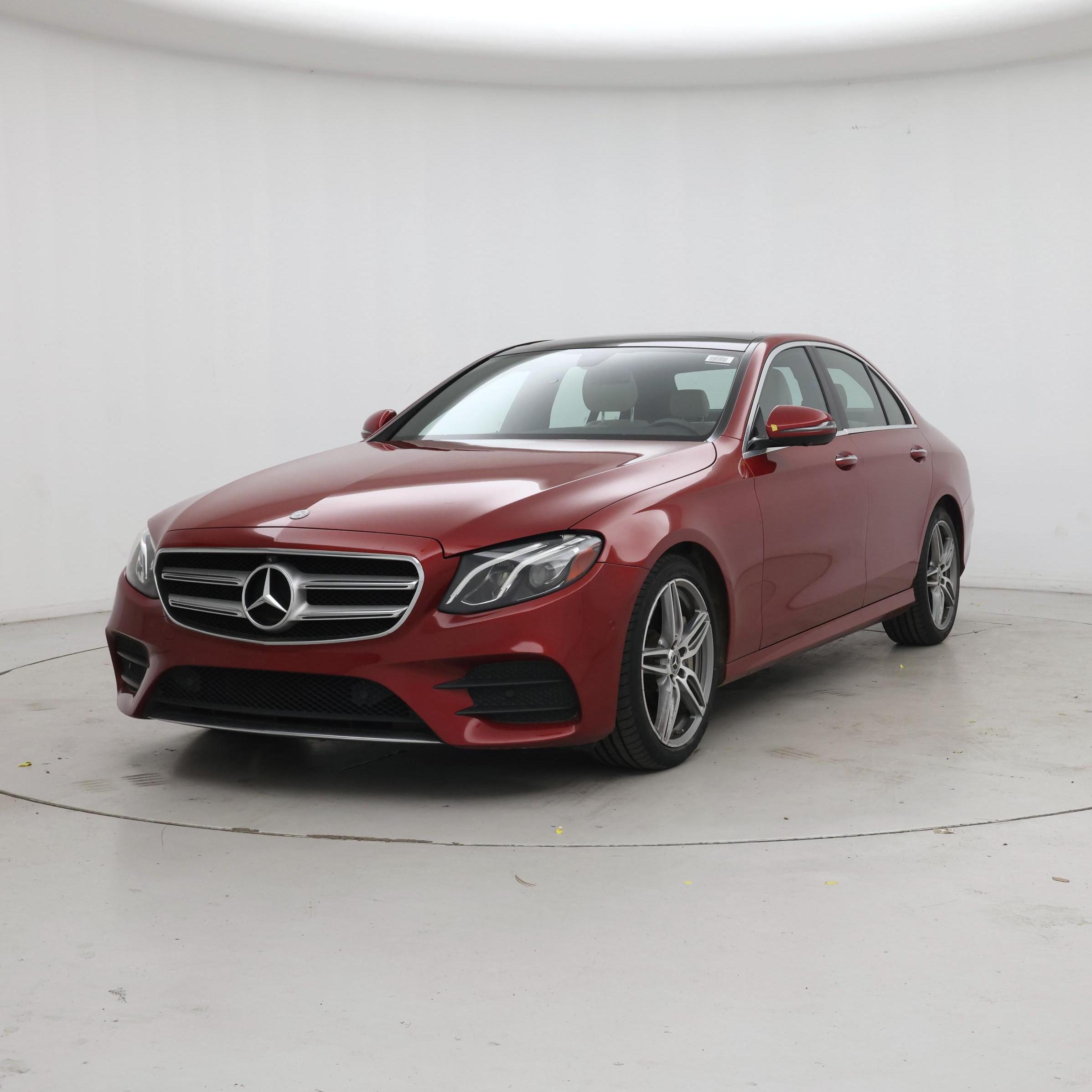 Thumbnail: 2019 Mercedes-Benz E-Class - 4