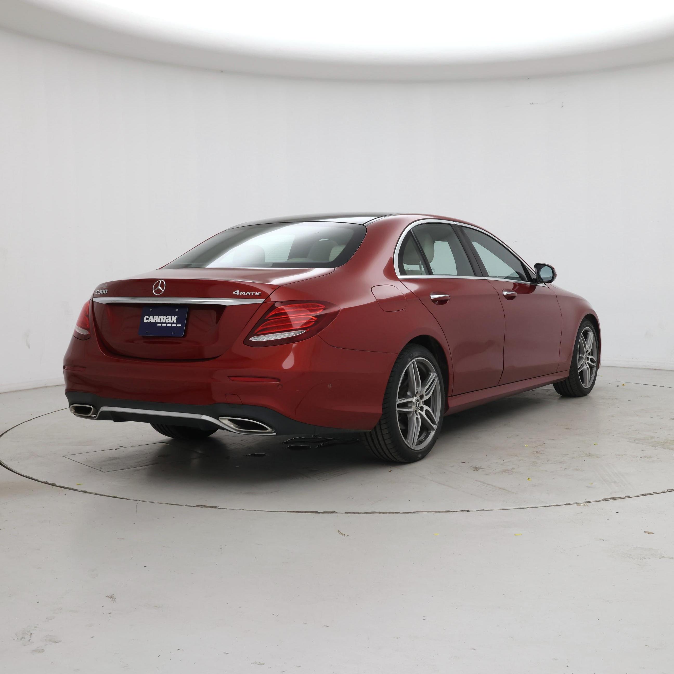 Thumbnail: 2019 Mercedes-Benz E-Class - 8