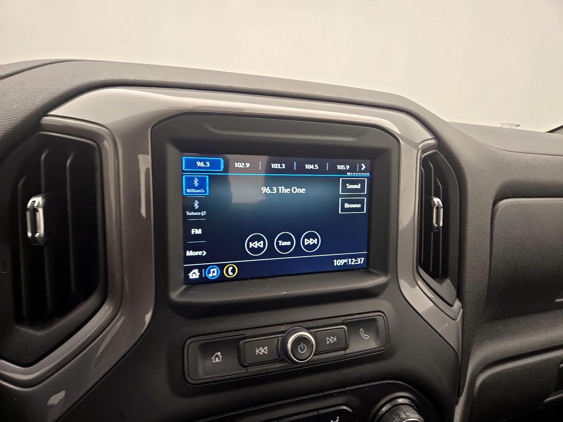 Thumbnail: 2019 Chevrolet Silverado 1500 - 15