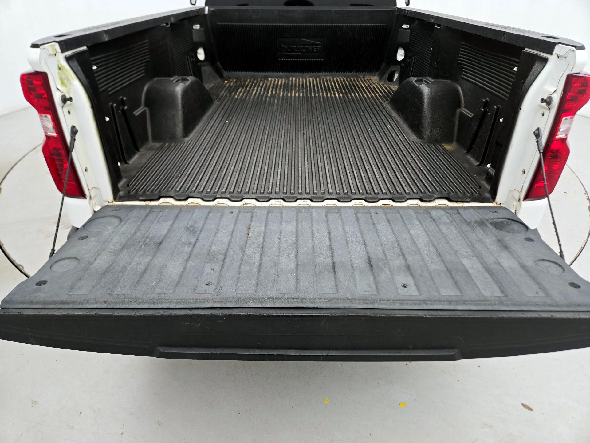 Thumbnail: 2019 Chevrolet Silverado 1500 - 19