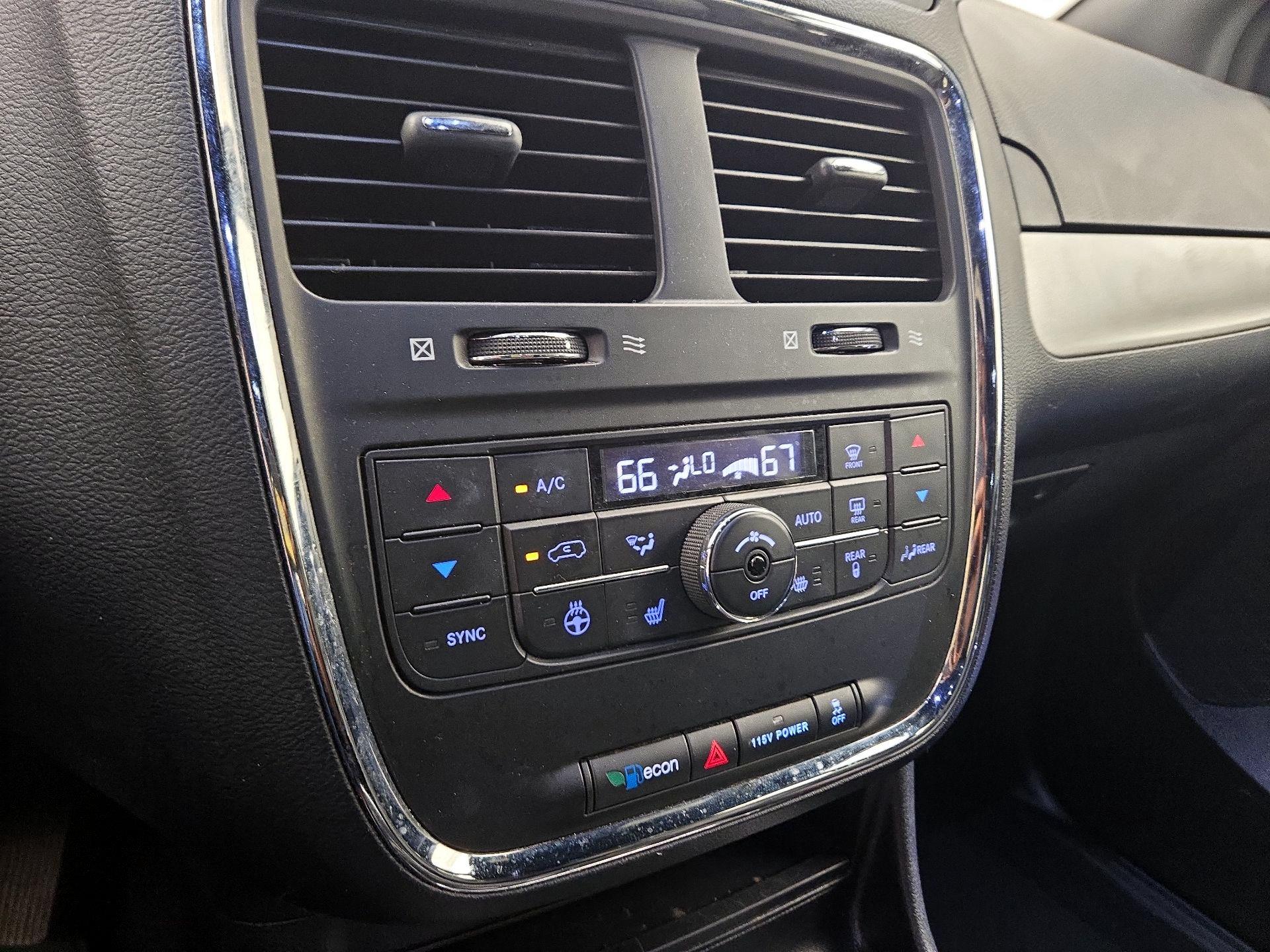 Thumbnail: 2020 Dodge Grand Caravan - 17