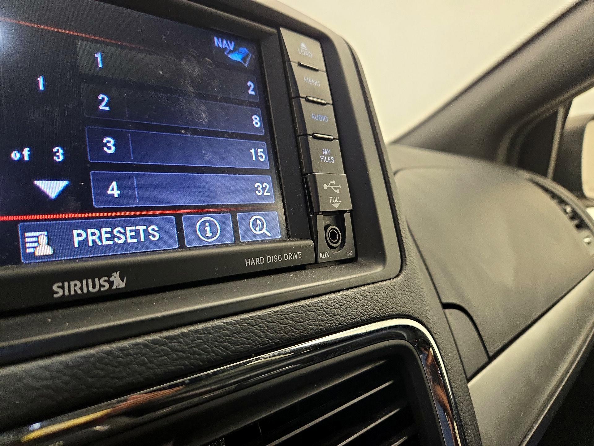 Thumbnail: 2020 Dodge Grand Caravan - 19