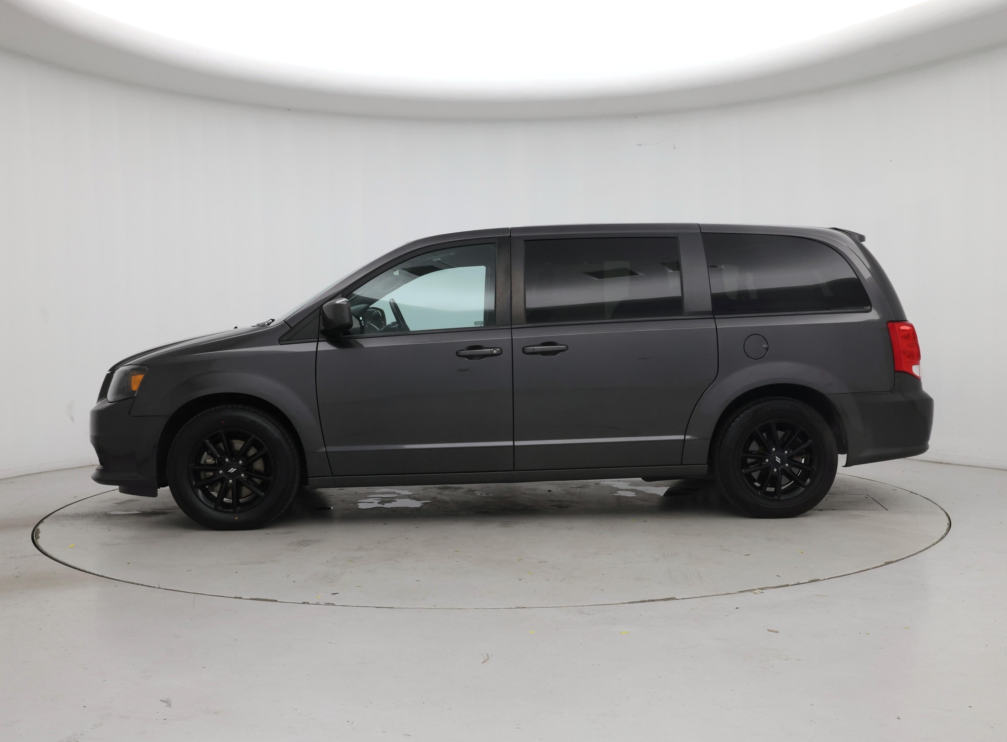 Thumbnail: 2020 Dodge Grand Caravan - 3