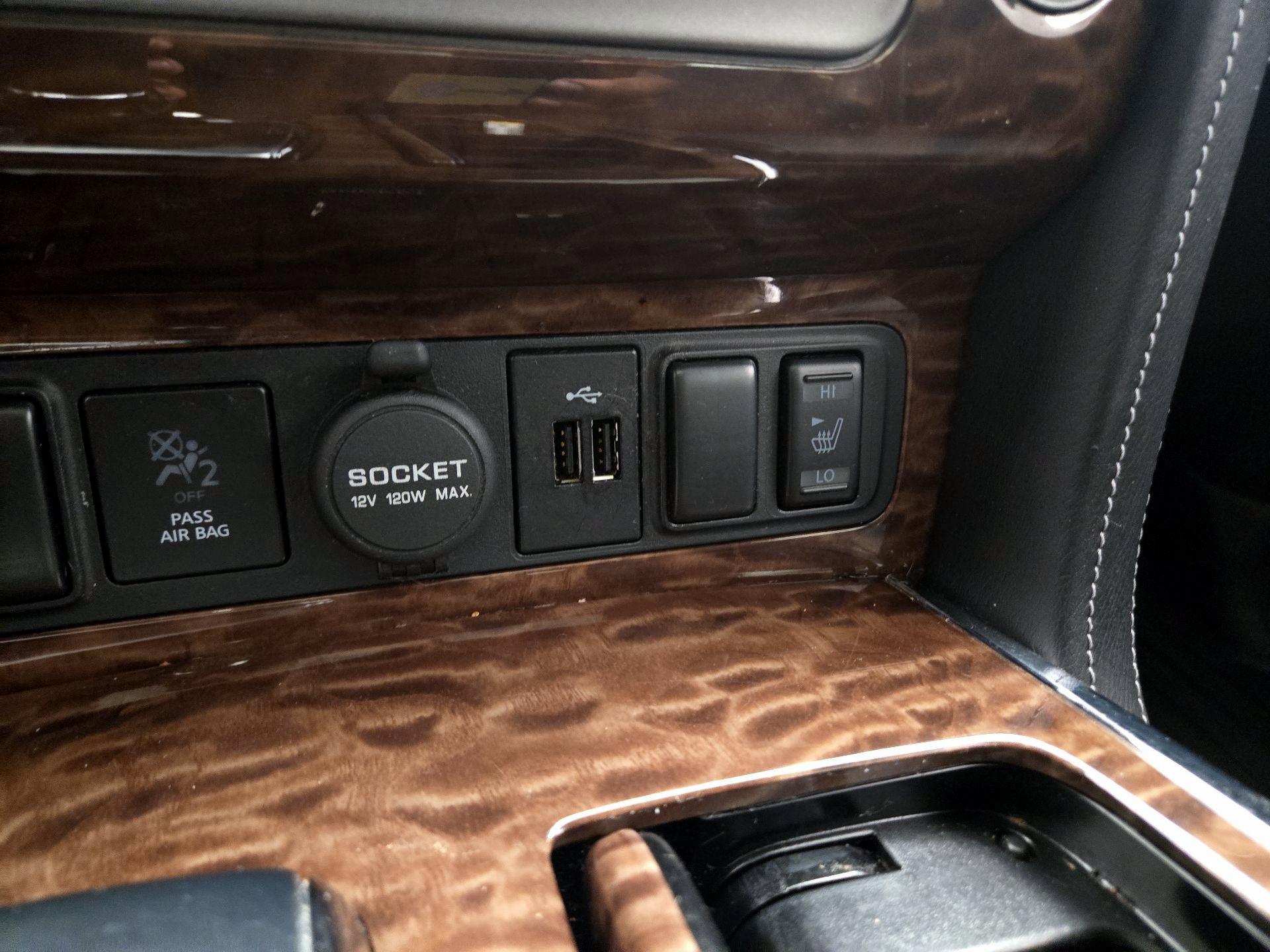 Thumbnail: 2019 Nissan Armada - 19