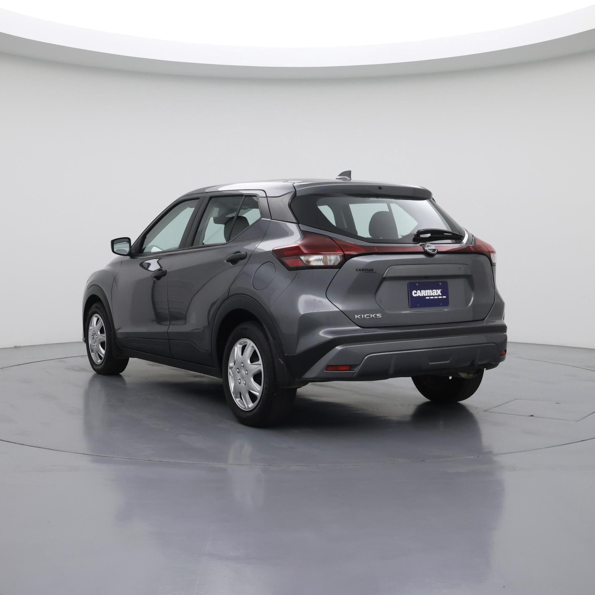 Thumbnail: 2023 Nissan Kicks - 2