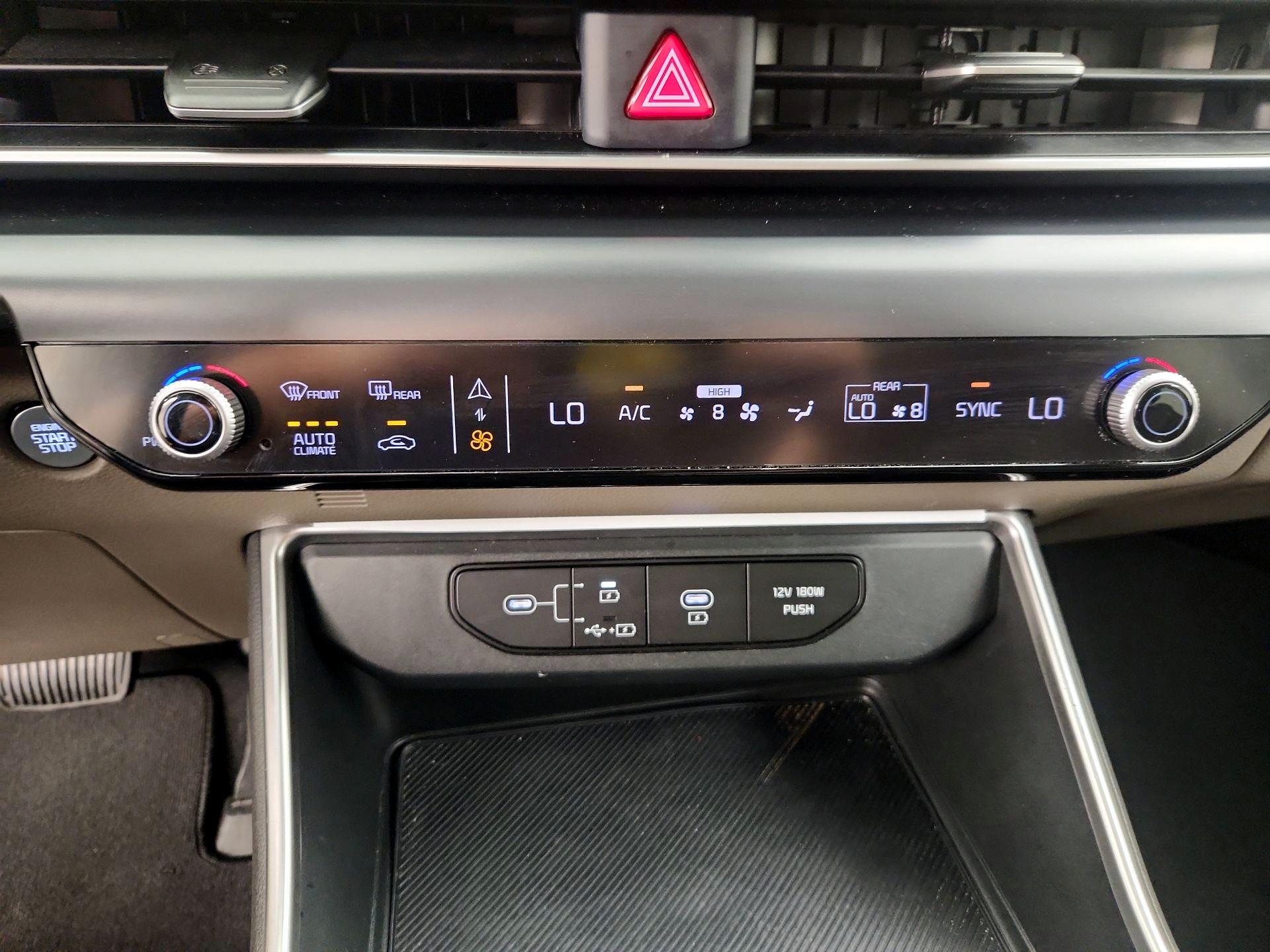 Thumbnail: 2025 Kia Carnival - 16