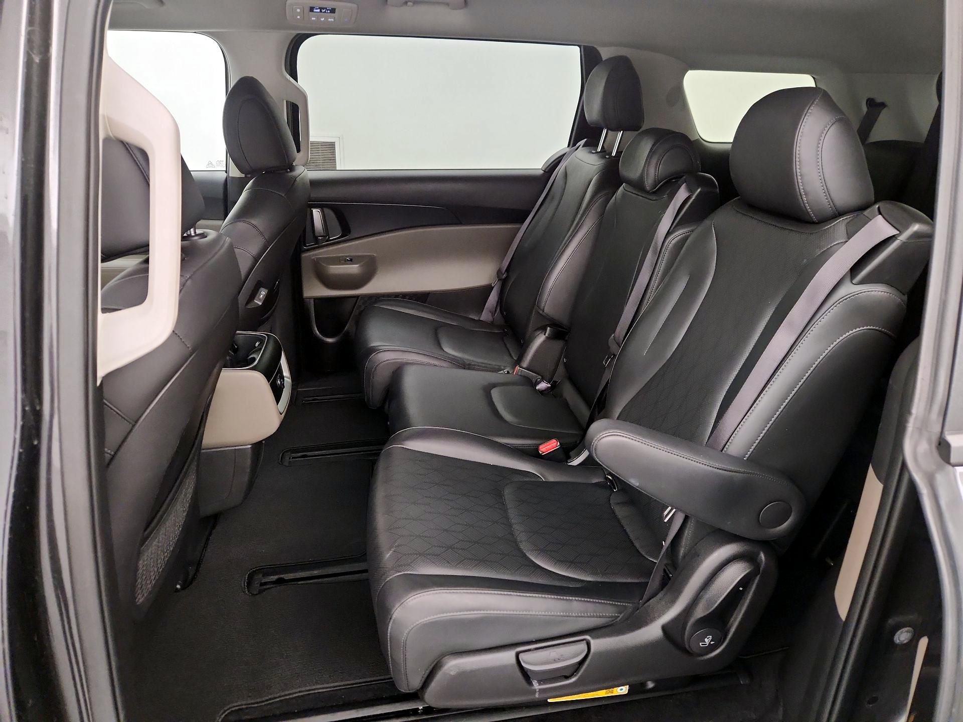 Thumbnail: 2025 Kia Carnival - 19