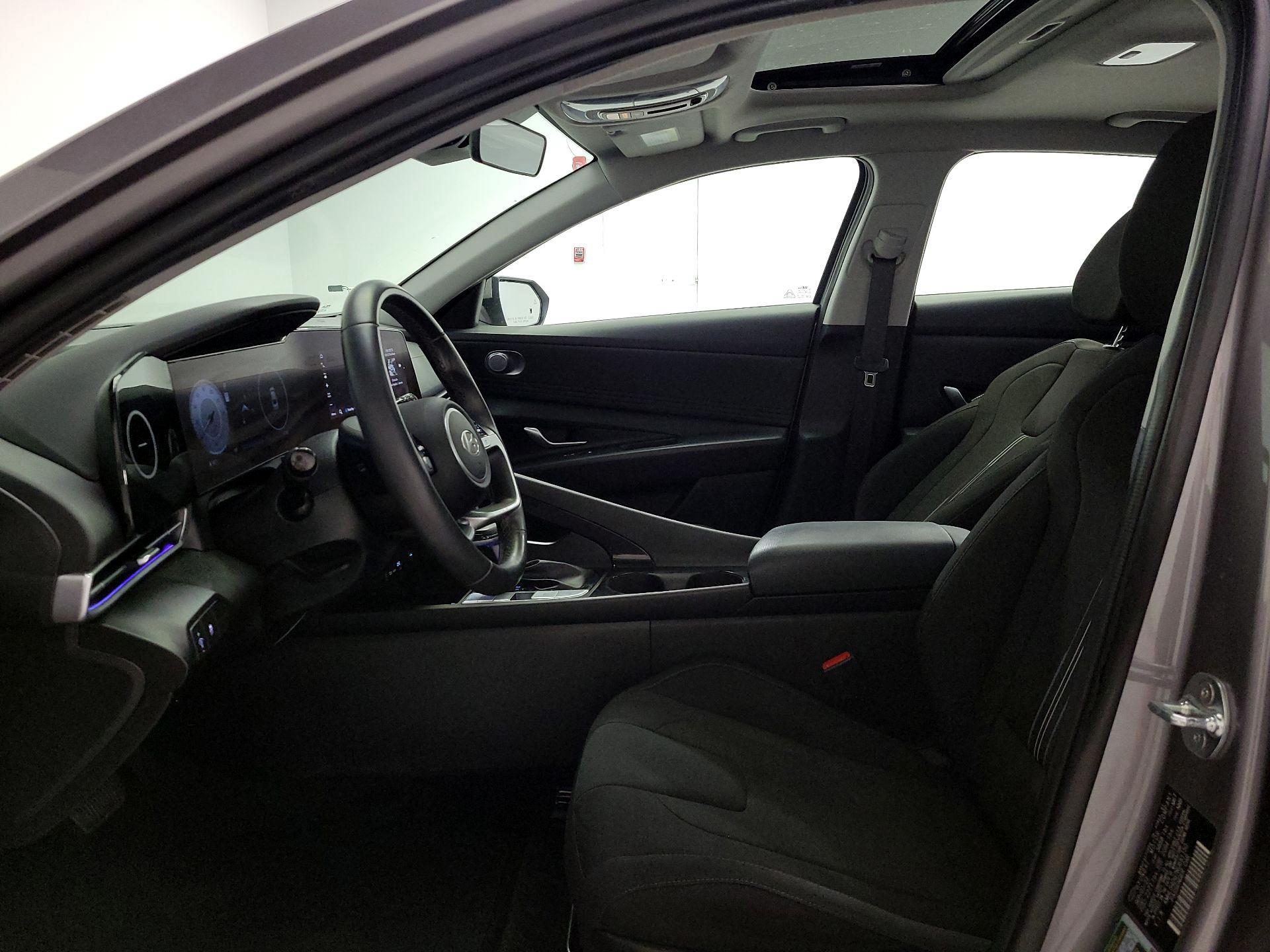 Thumbnail: 2024 Hyundai Elantra - 11