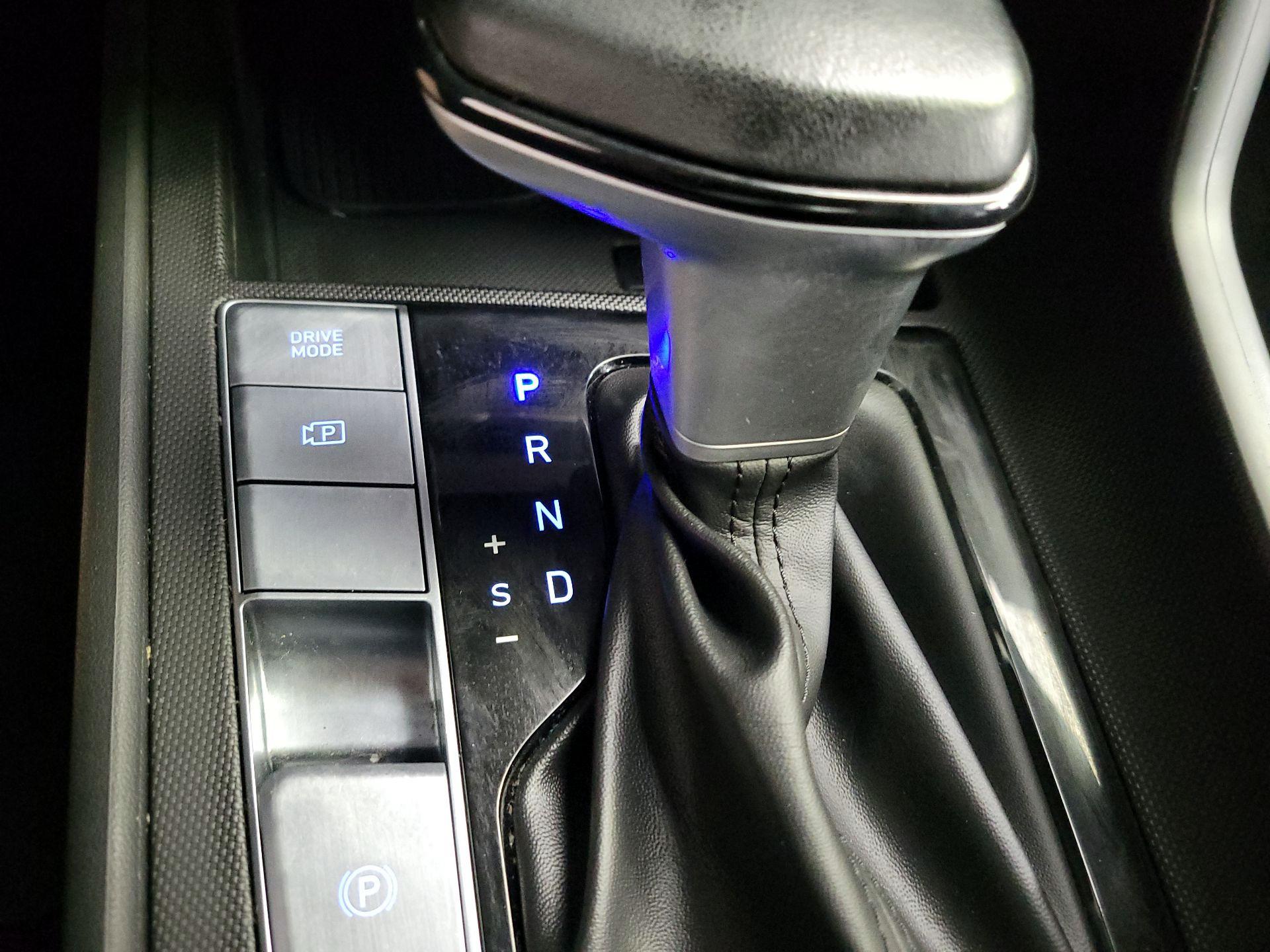 Thumbnail: 2024 Hyundai Elantra - 18