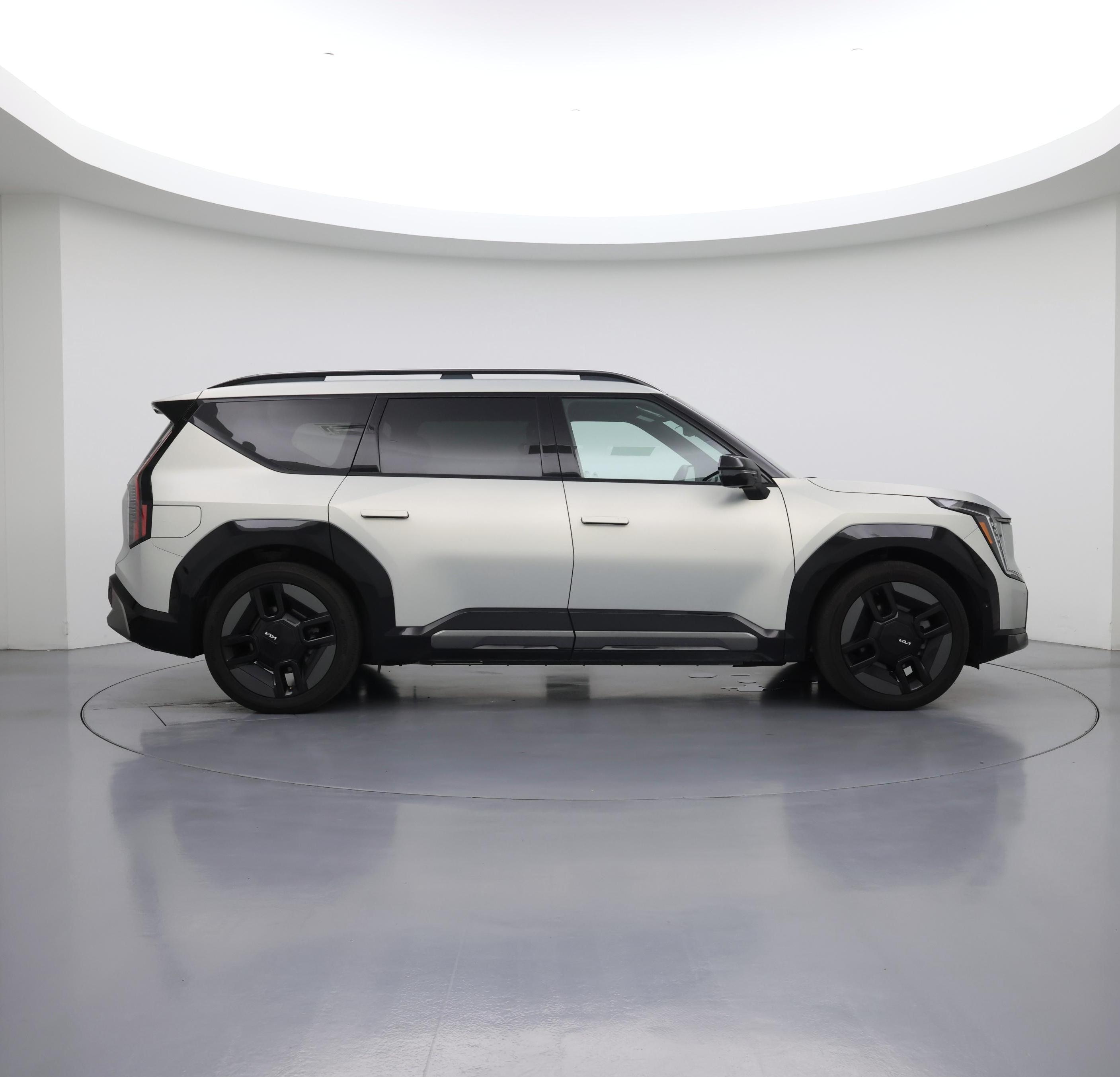 Thumbnail: 2024 Kia EV9 - 7
