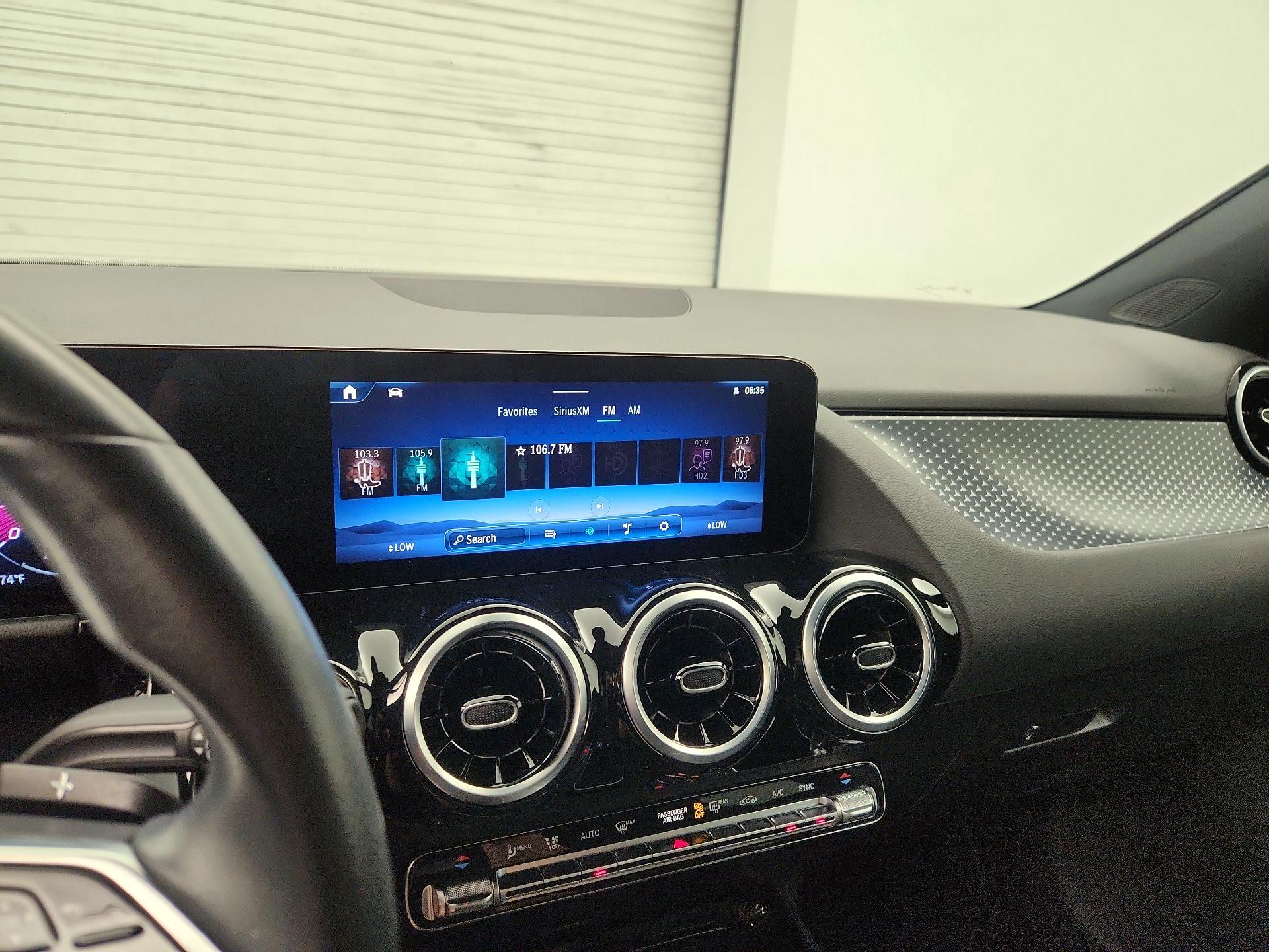 Thumbnail: 2025 Mercedes-Benz GLA - 15