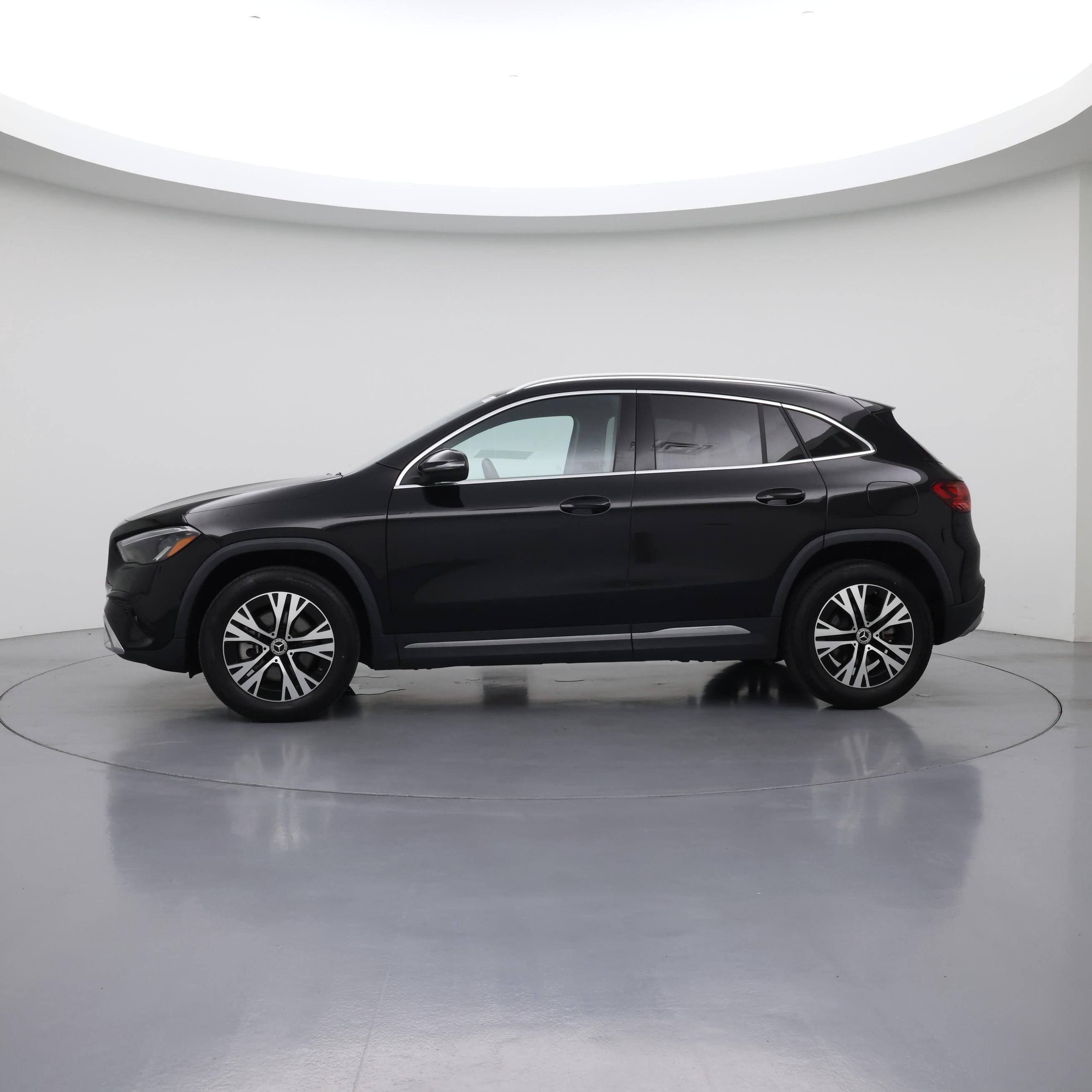 Thumbnail: 2025 Mercedes-Benz GLA - 3