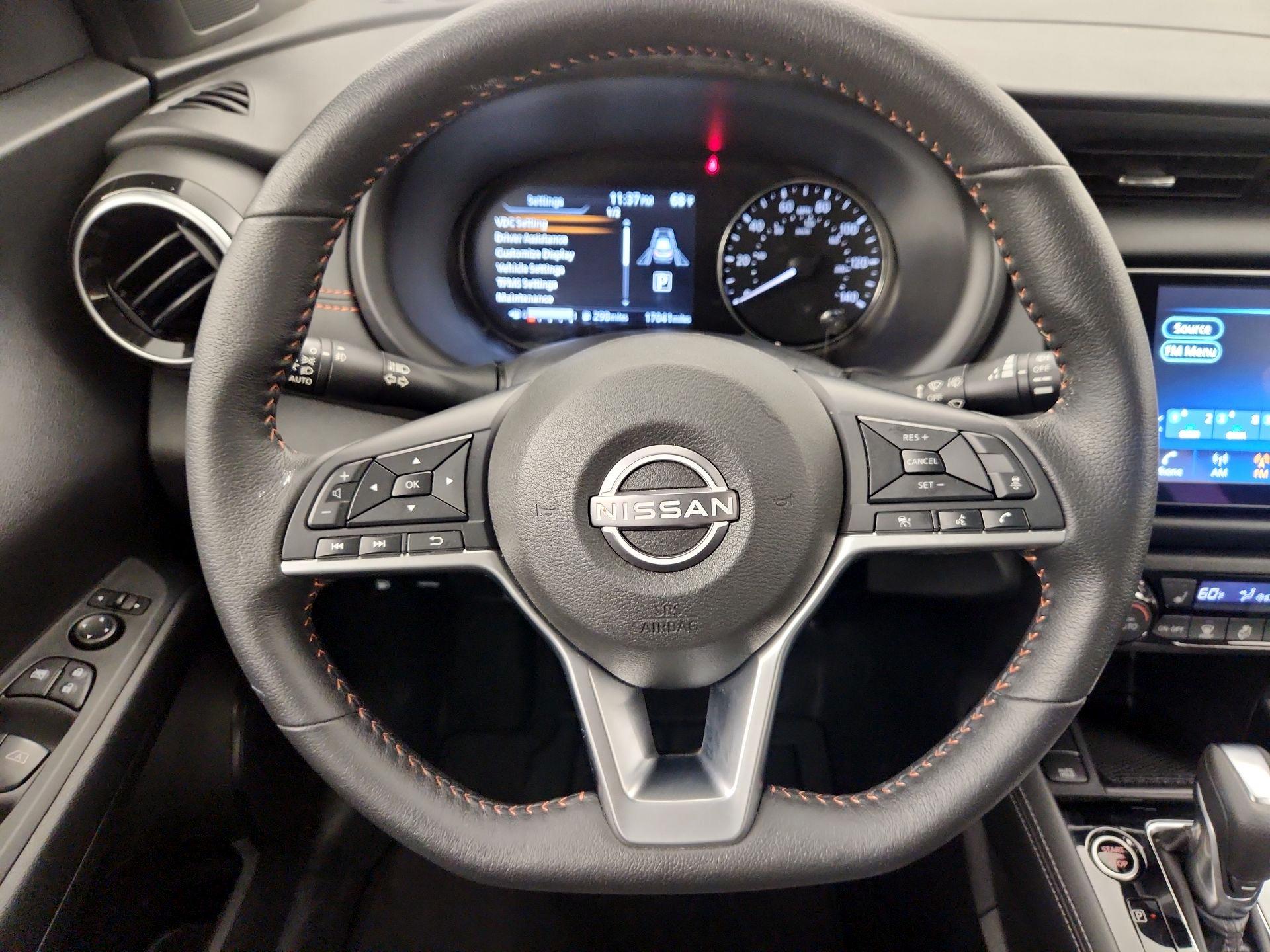 Thumbnail: 2023 Nissan Kicks - 10