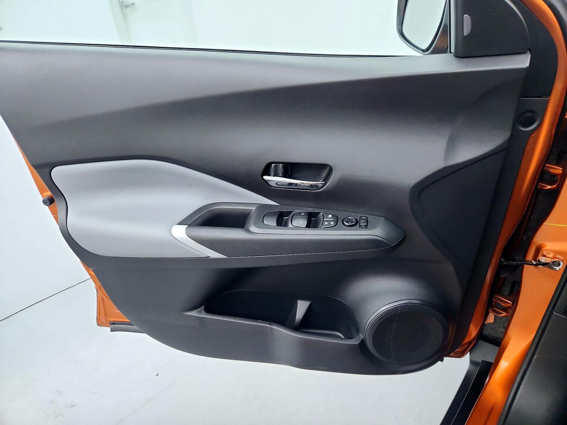 Thumbnail: 2023 Nissan Kicks - 12